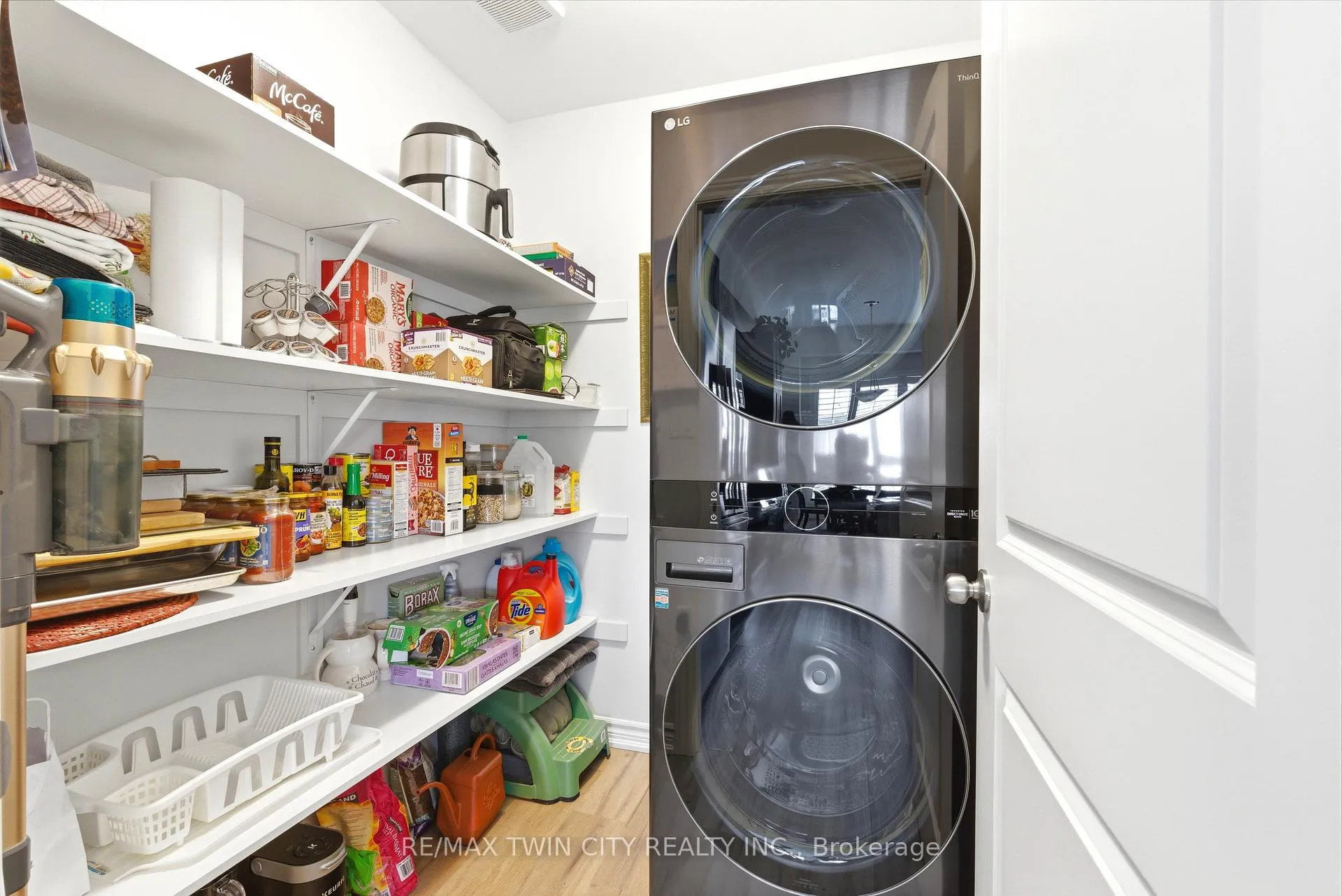 Photo 13 of Unit 71, 124 Compass Trail, Cambridge, Hagey — HOMEH