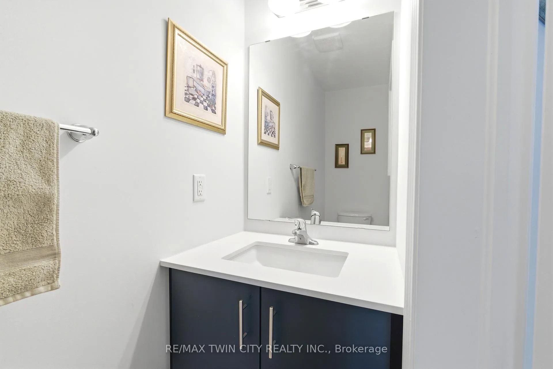 Photo 14 of Unit 71, 124 Compass Trail, Cambridge, Hagey — HOMEH