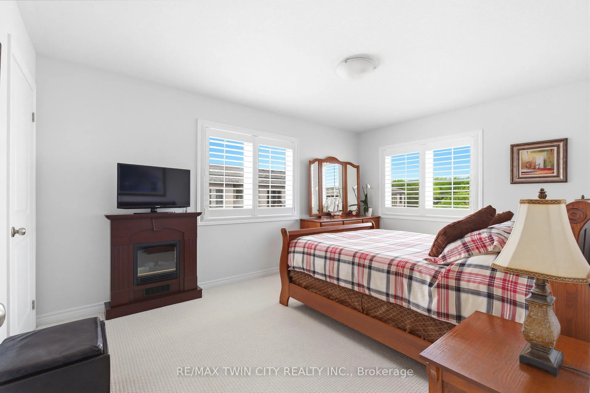 Photo 17 of Unit 71, 124 Compass Trail, Cambridge, Hagey — HOMEH