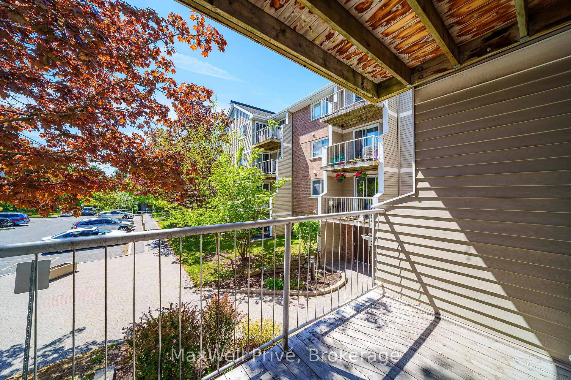 Photo 10 of Unit 218, 250 Brittany Drive, Ottawa, Viscount Alexander Park — HOMEH