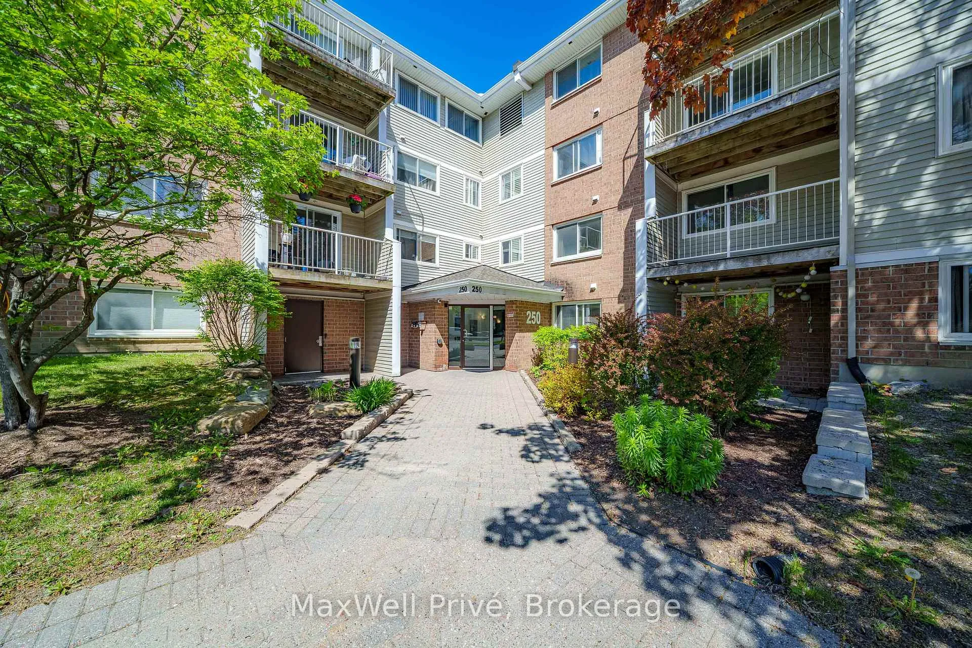 Photo 26 of Unit 218, 250 Brittany Drive, Ottawa, Viscount Alexander Park — HOMEH