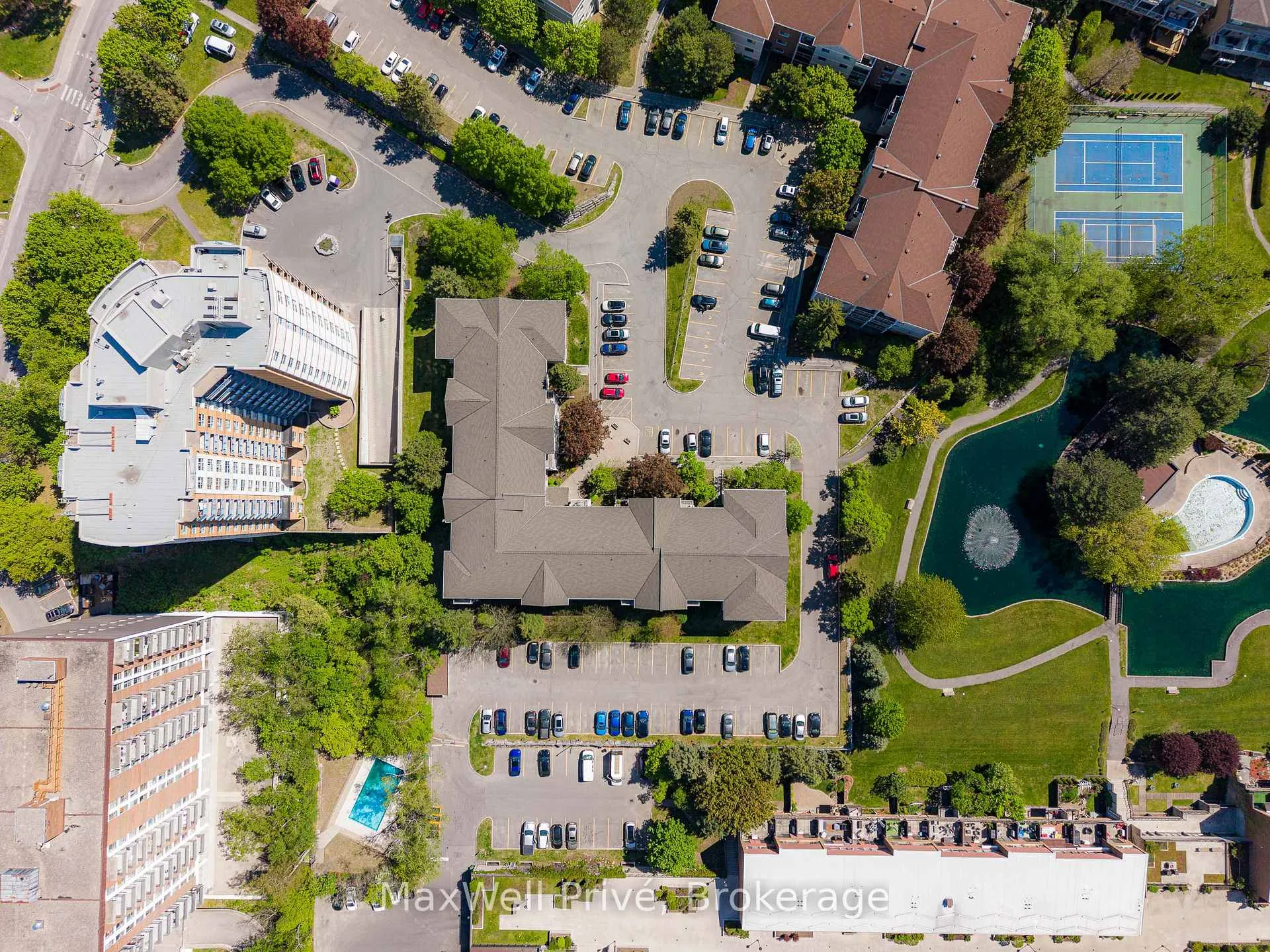 Photo 31 of Unit 218, 250 Brittany Drive, Ottawa, Viscount Alexander Park — HOMEH
