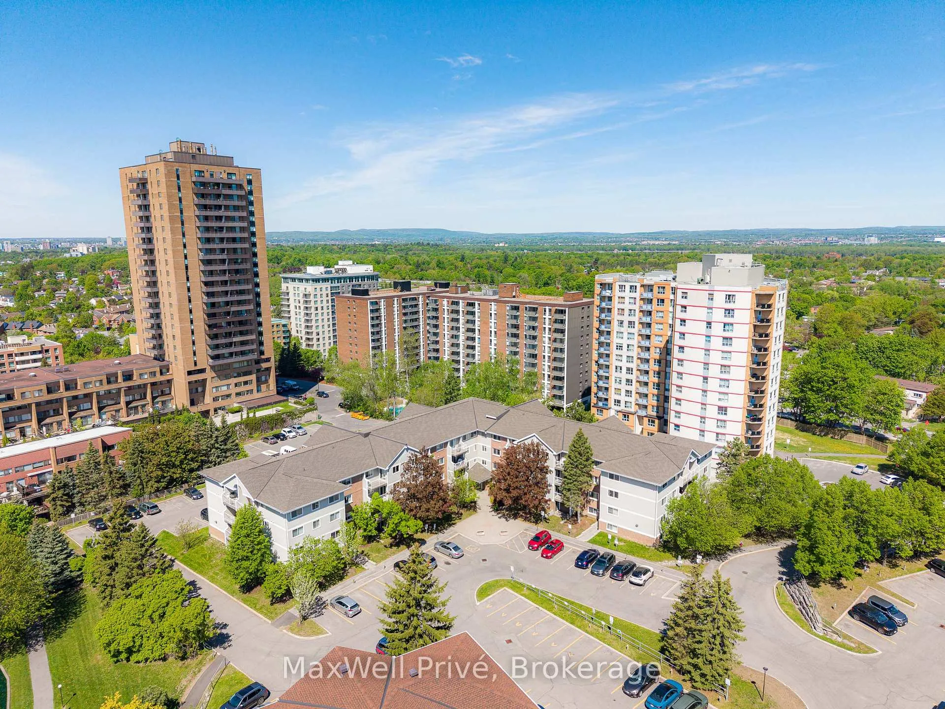 Photo 32 of Unit 218, 250 Brittany Drive, Ottawa, Viscount Alexander Park — HOMEH