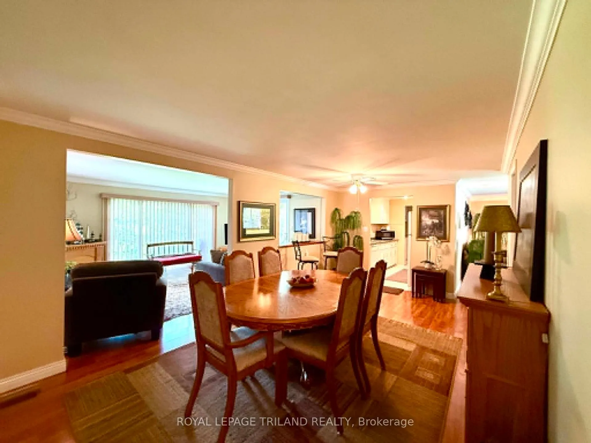 Photo 8 of 274 Monterey Park, South Huron, Stephen — HOMEH