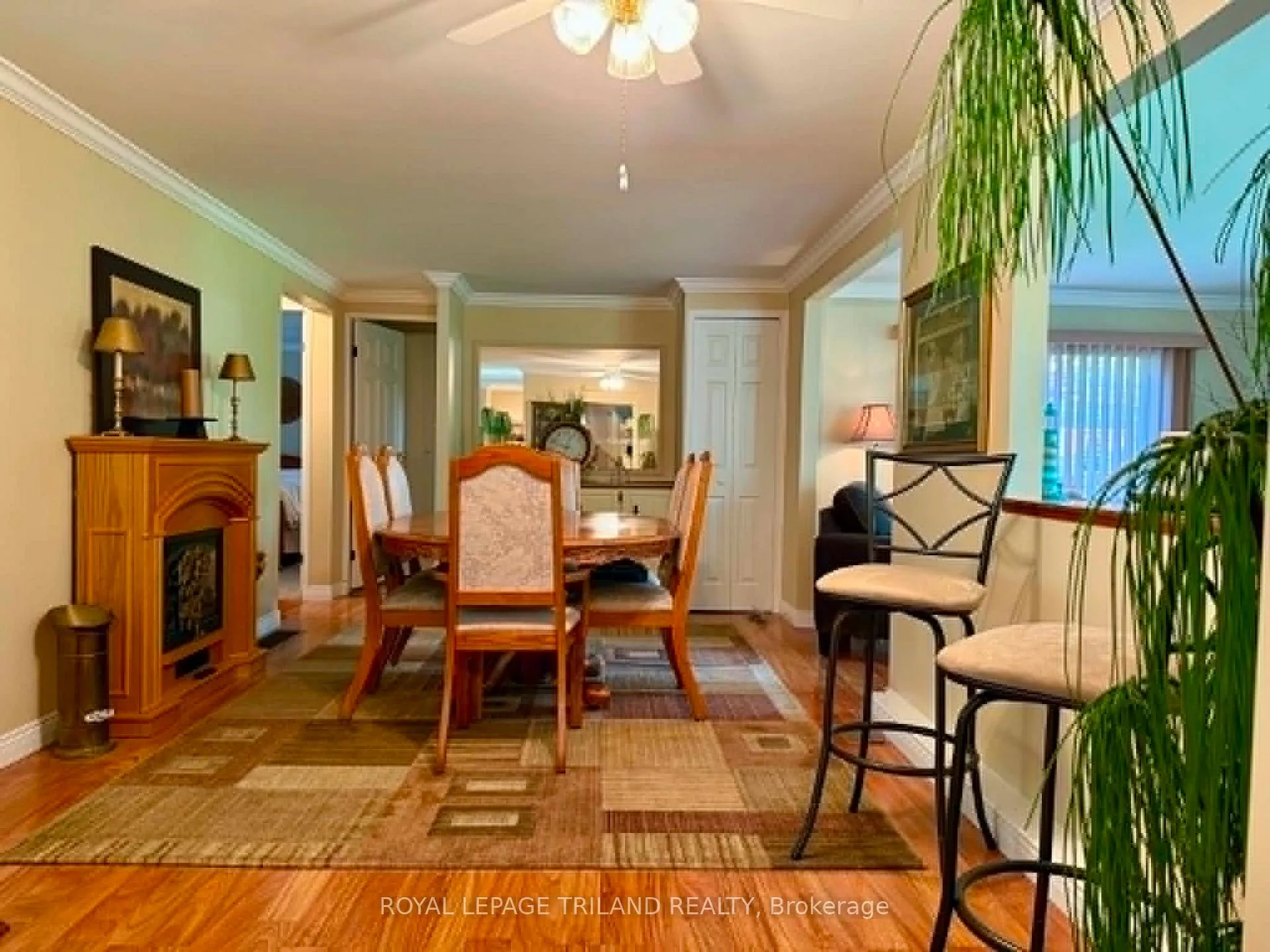 Photo 9 of 274 Monterey Park, South Huron, Stephen — HOMEH