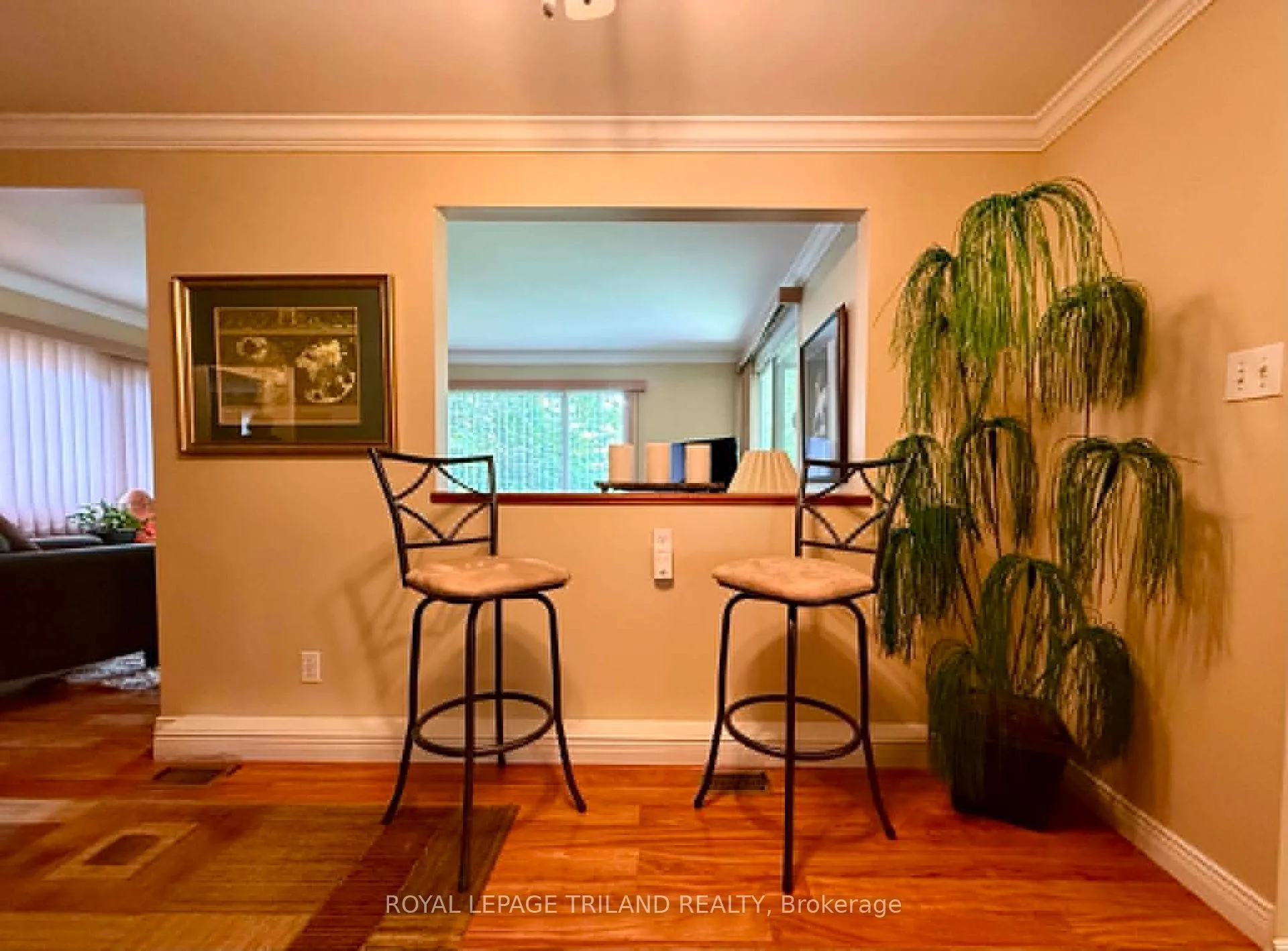 Photo 10 of 274 Monterey Park, South Huron, Stephen — HOMEH