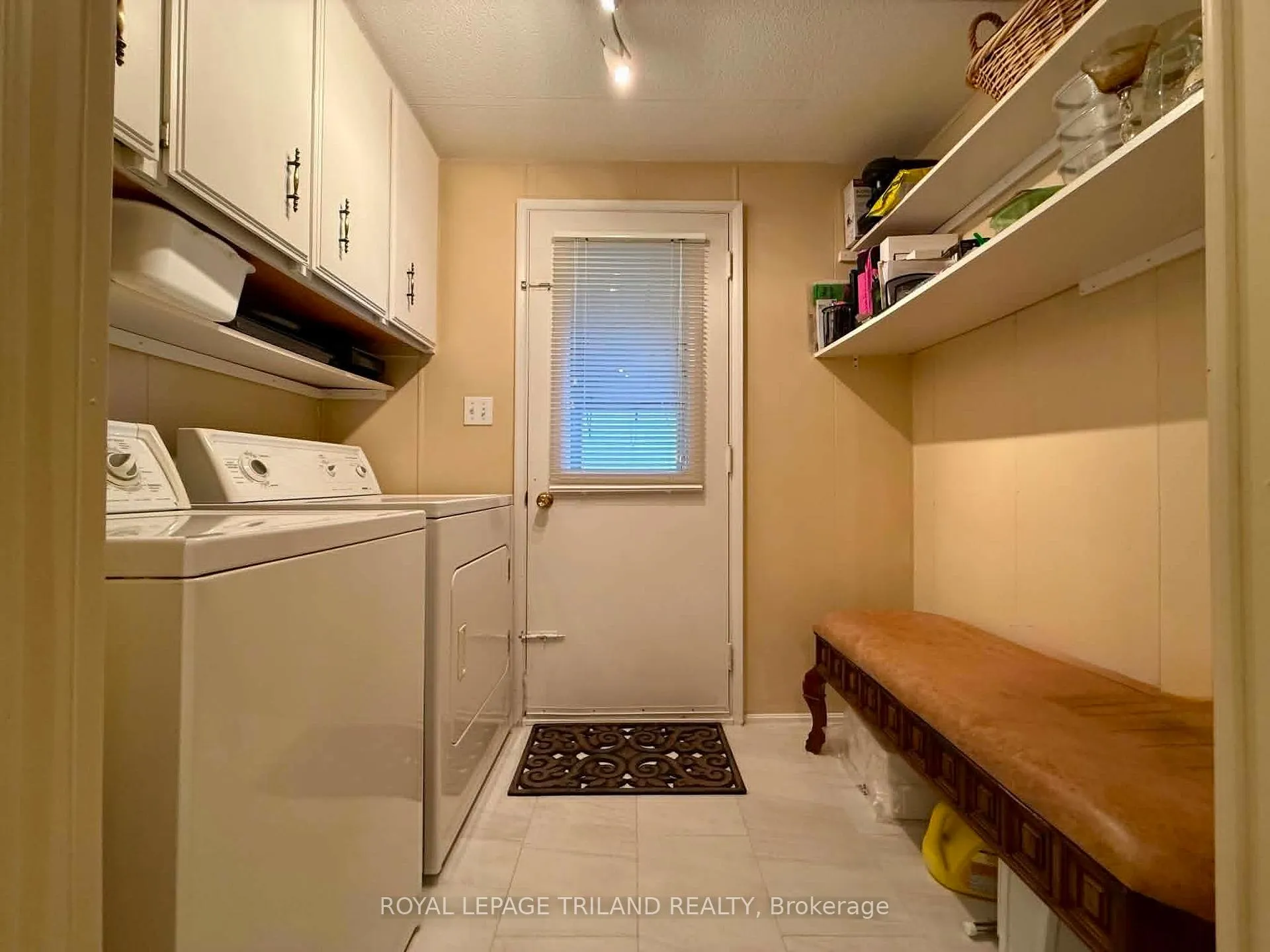 Photo 19 of 274 Monterey Park, South Huron, Stephen — HOMEH