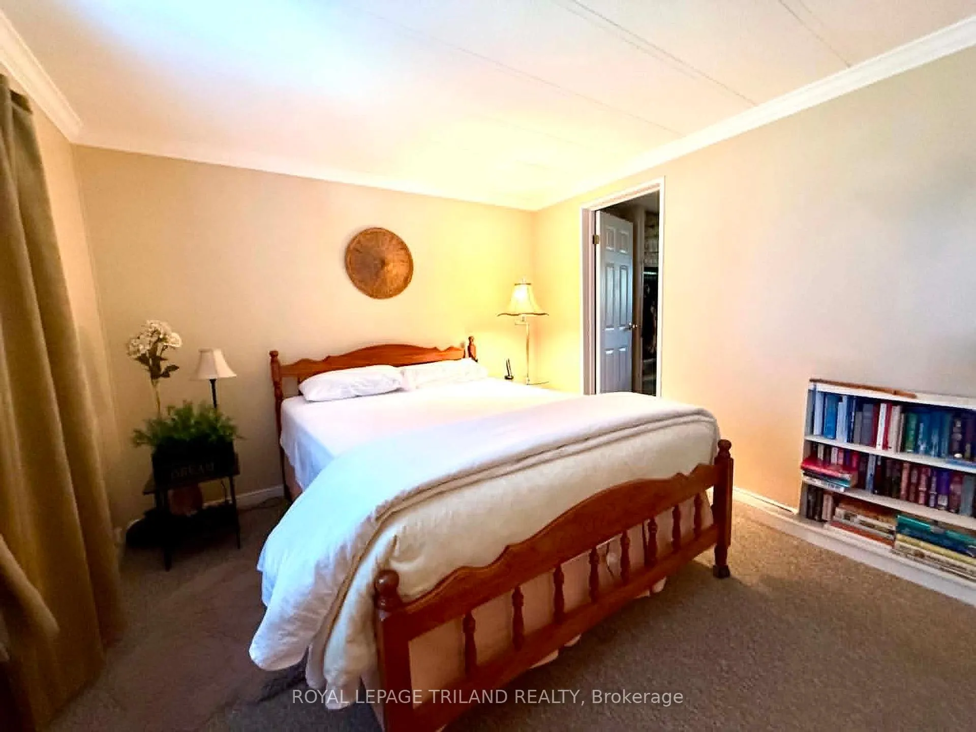 Photo 26 of 274 Monterey Park, South Huron, Stephen — HOMEH