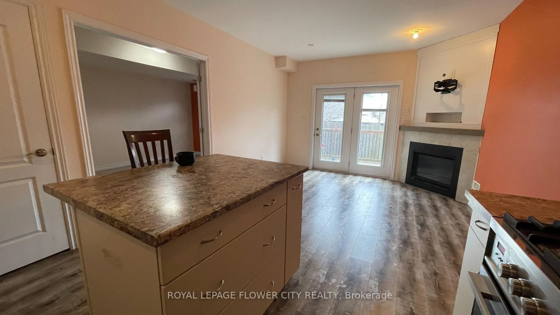 Photo 5 of Unit Basement, 1921 Frederick Crescent, London, East Q — HOMEH