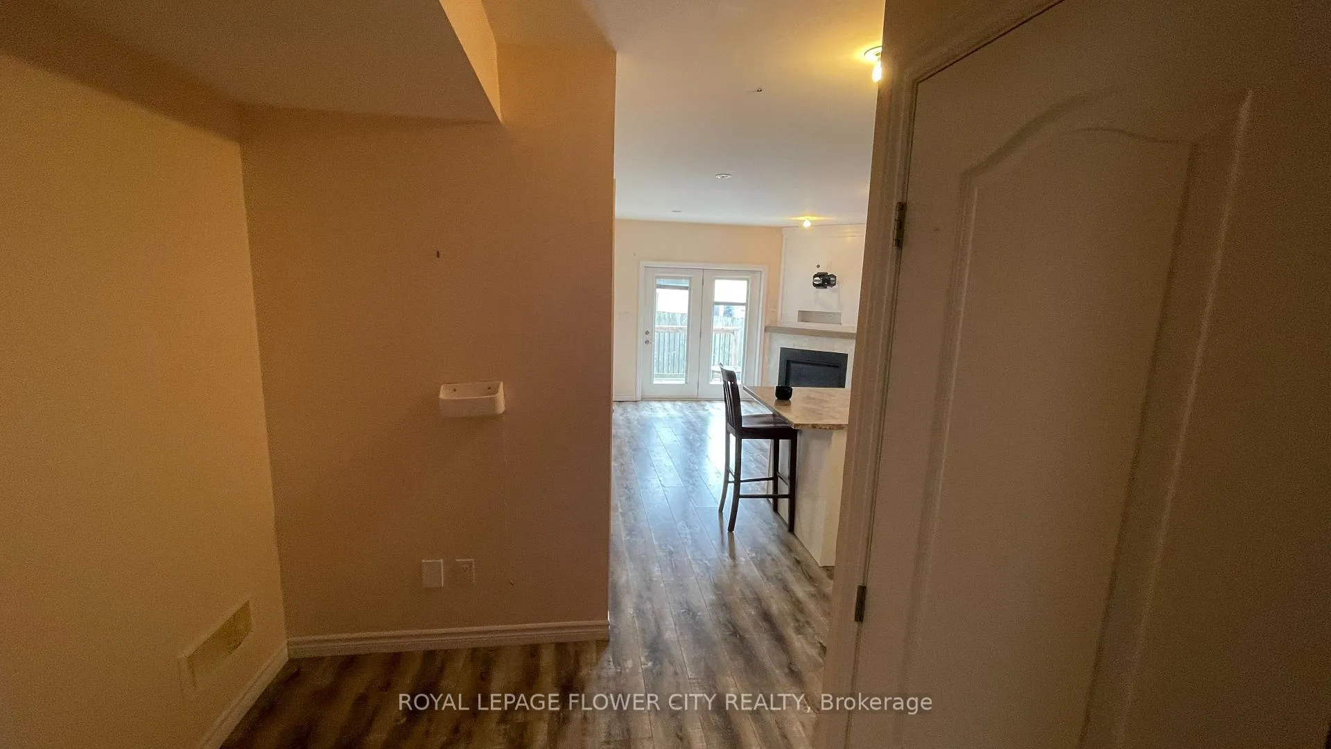 Photo 6 of Unit Basement, 1921 Frederick Crescent, London, East Q — HOMEH