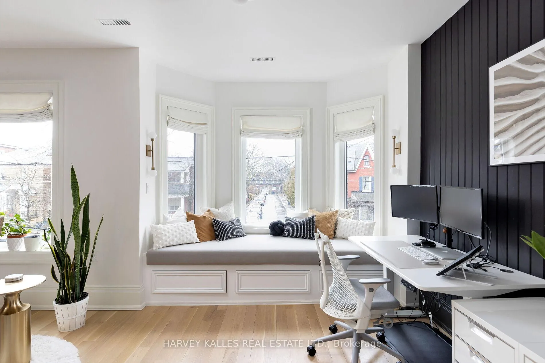 Photo 34 of 38 Sorauren Avenue, Toronto, Roncesvalles — HOMEH