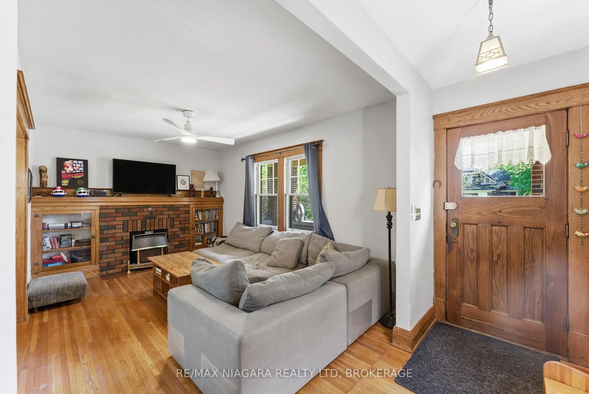 Photo 5 of 17 Wolseley Avenue, St. Catharines, Downtown — HOMEH