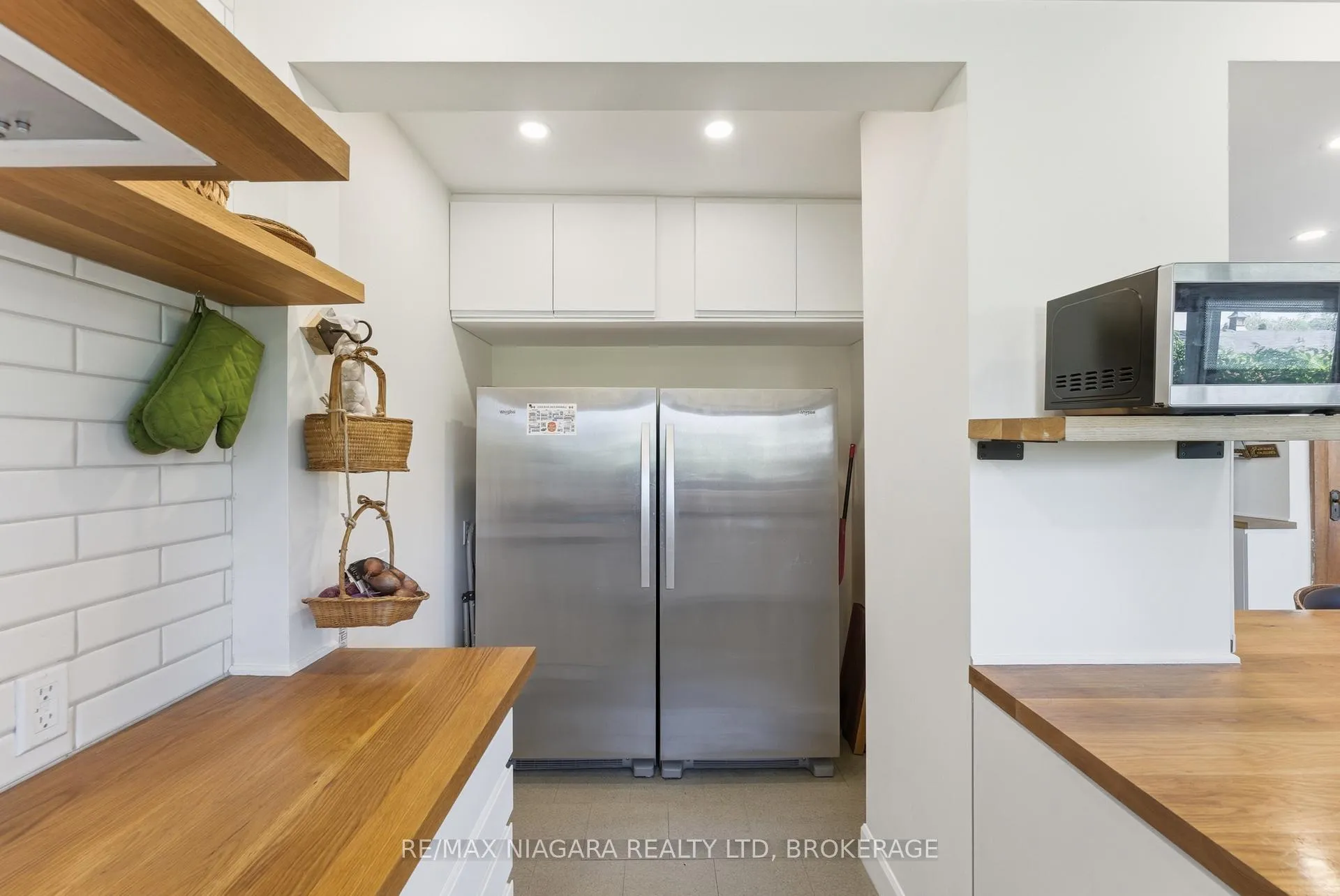 Photo 15 of 17 Wolseley Avenue, St. Catharines, Downtown — HOMEH