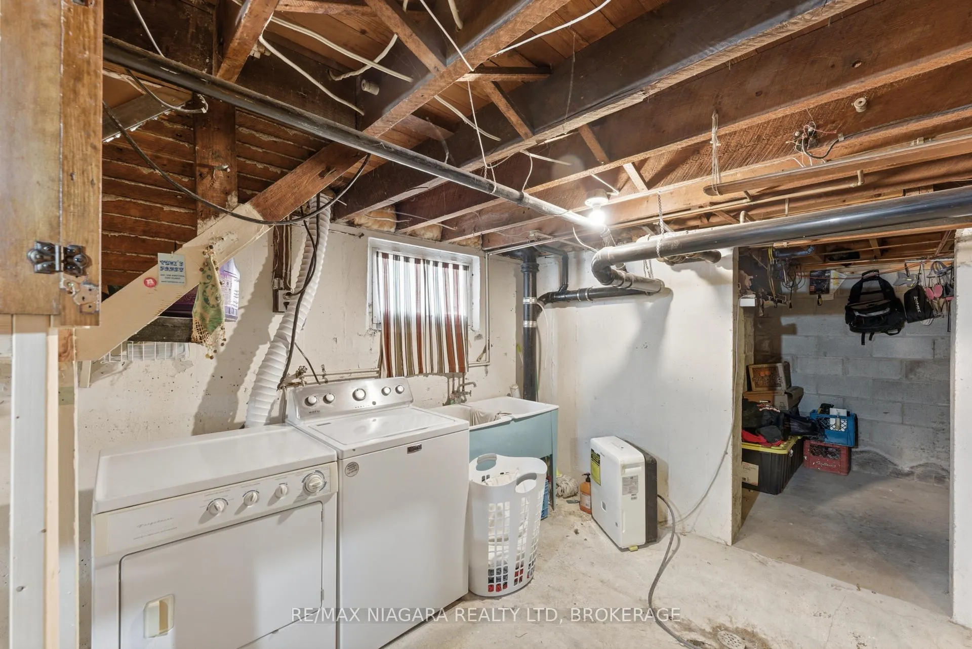 Photo 26 of 17 Wolseley Avenue, St. Catharines, Downtown — HOMEH