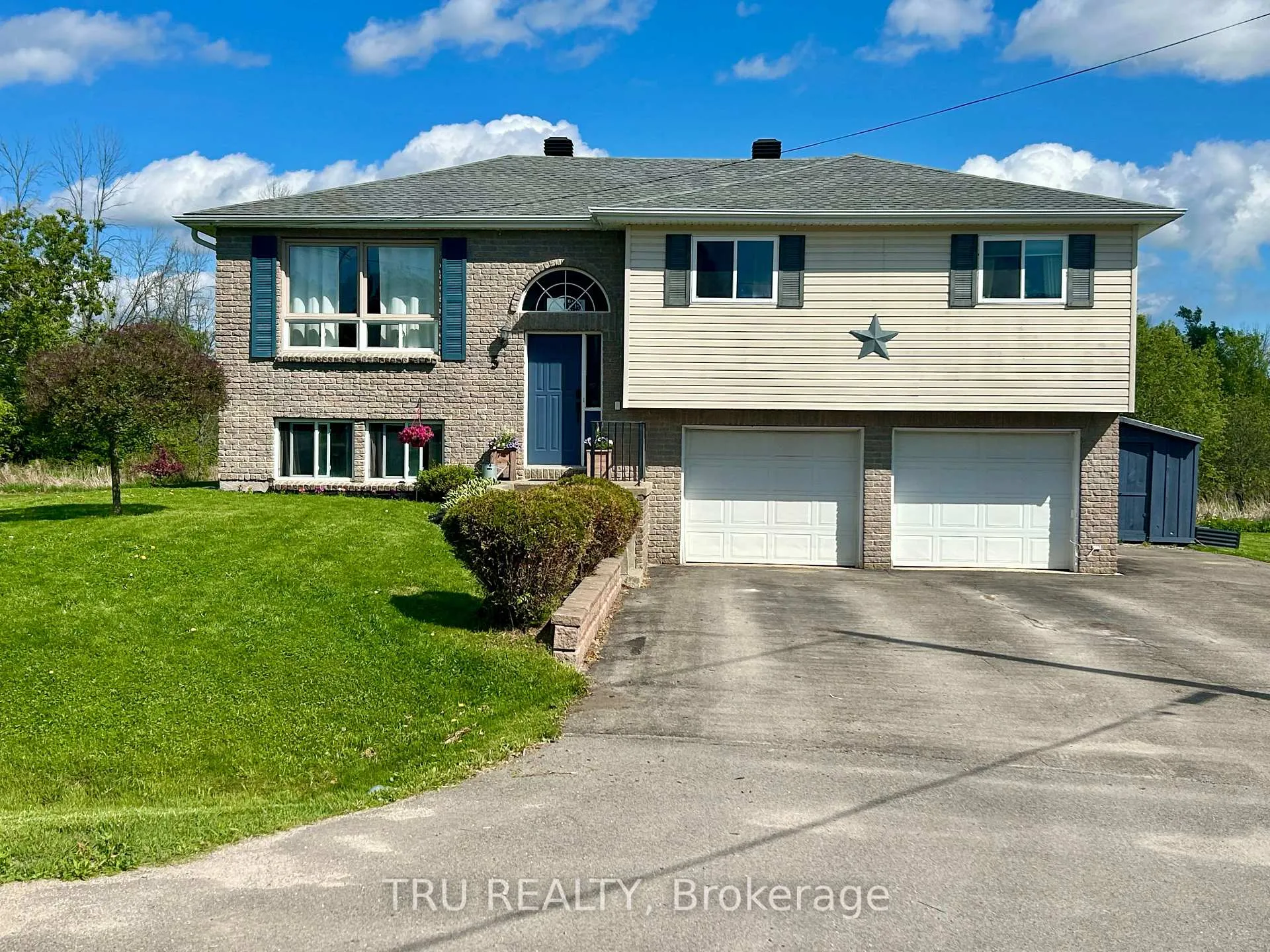 Front of 5 Brookview Crescent