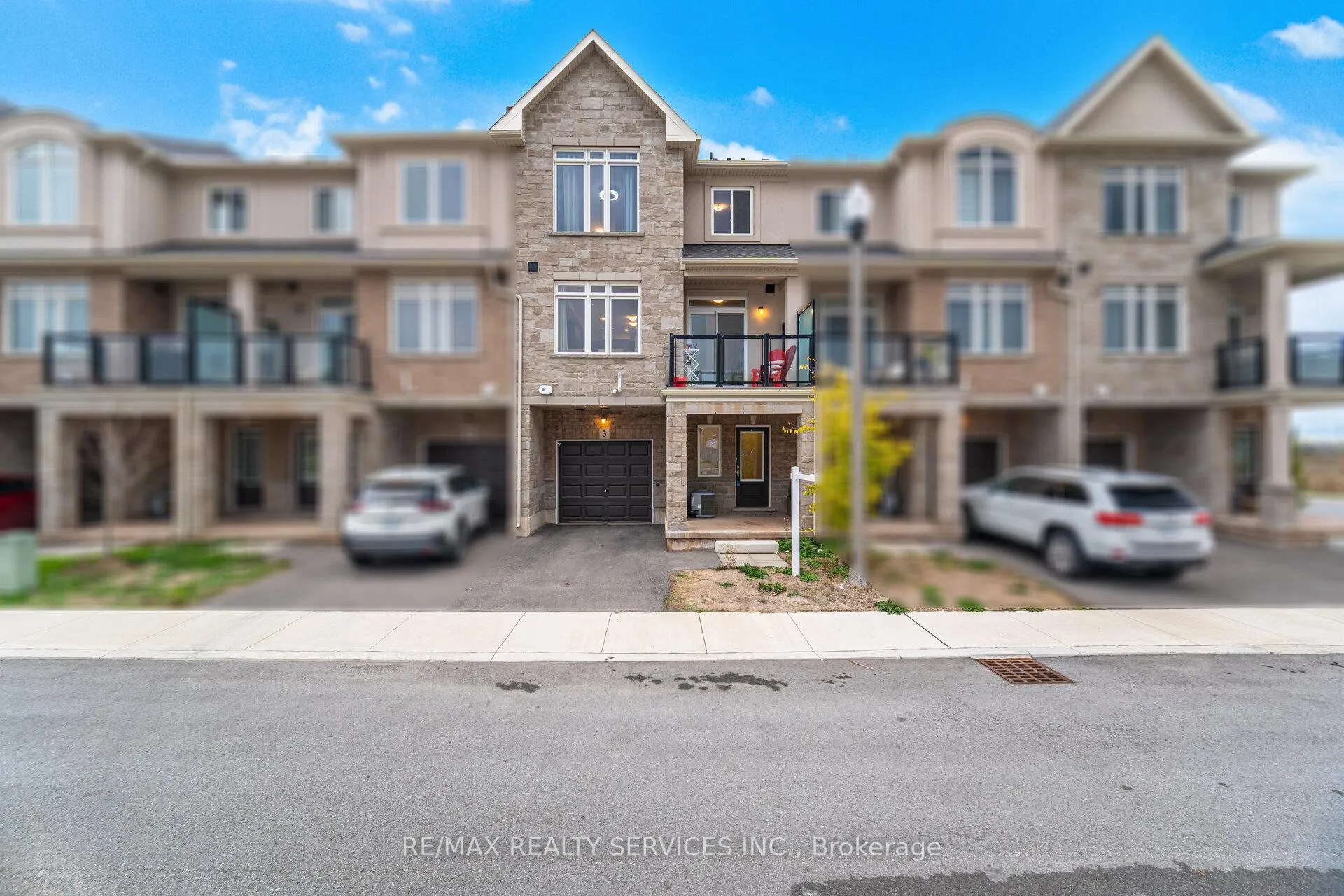 Photo 1 of Unit 3, 40 Zinfandel Drive, Hamilton, Stoney Creek — HOMEH