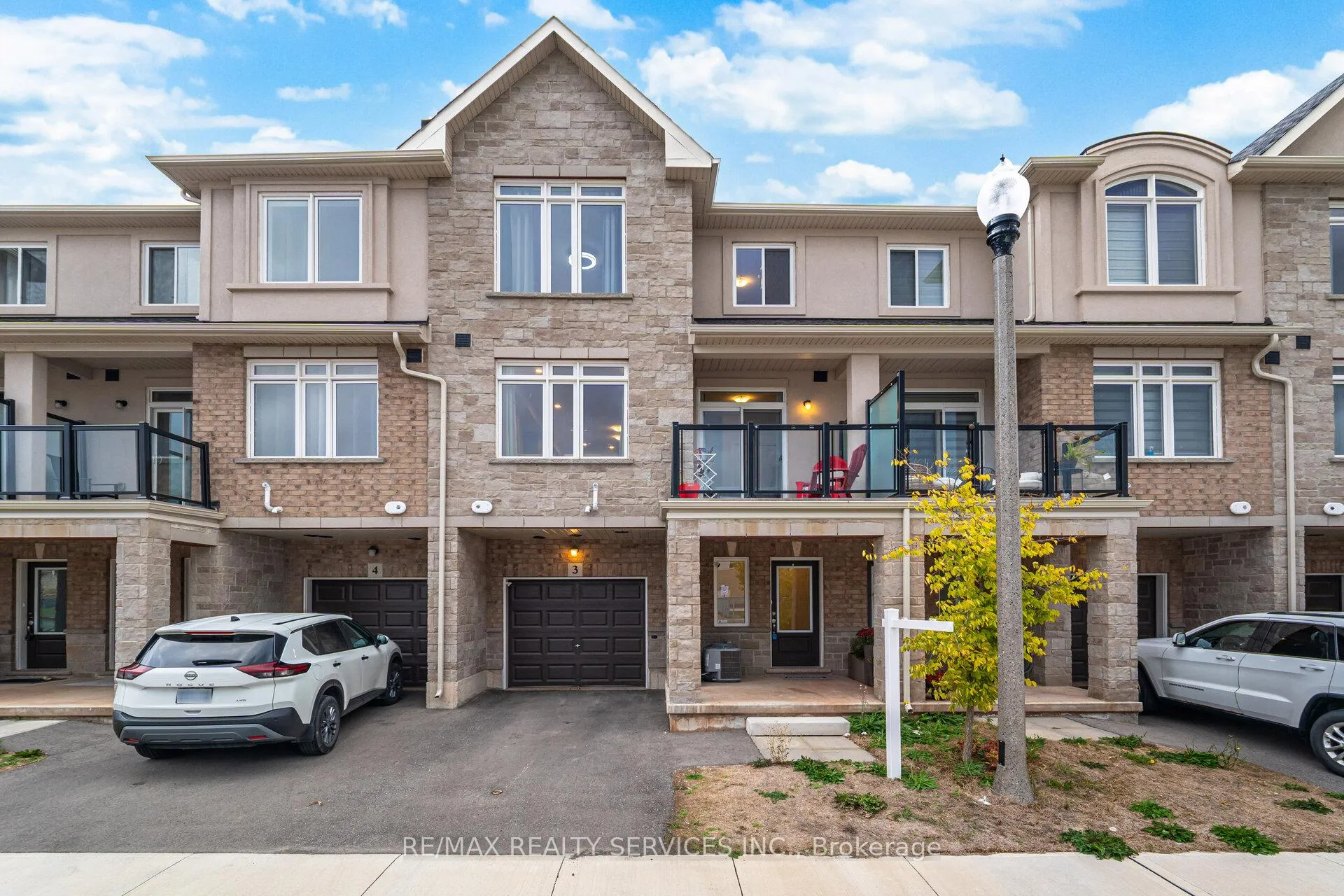 Photo 3 of Unit 3, 40 Zinfandel Drive, Hamilton, Stoney Creek — HOMEH
