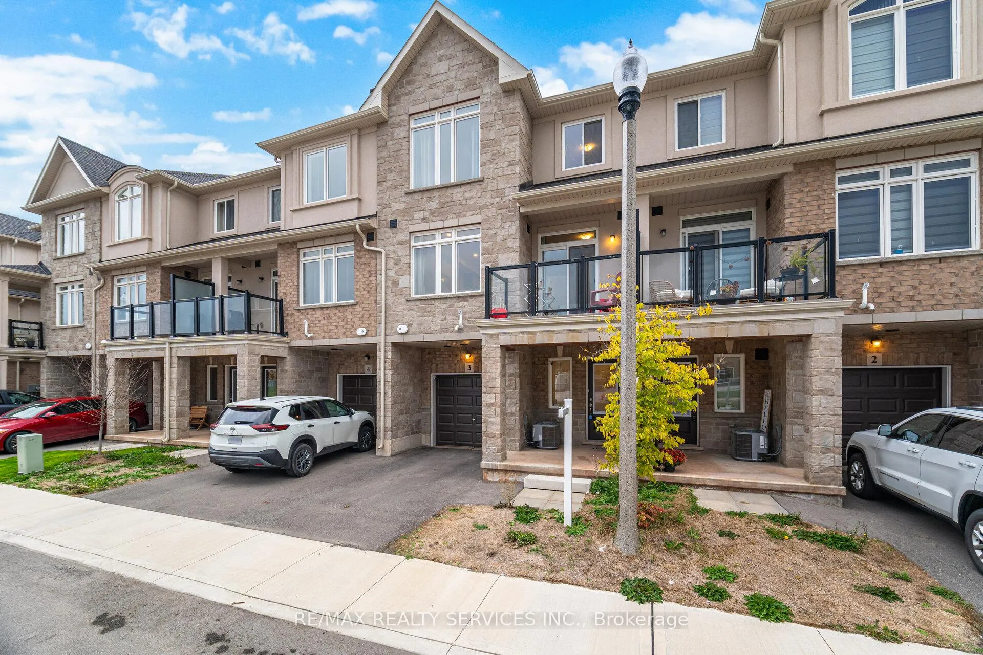 Photo 5 of Unit 3, 40 Zinfandel Drive, Hamilton, Stoney Creek — HOMEH