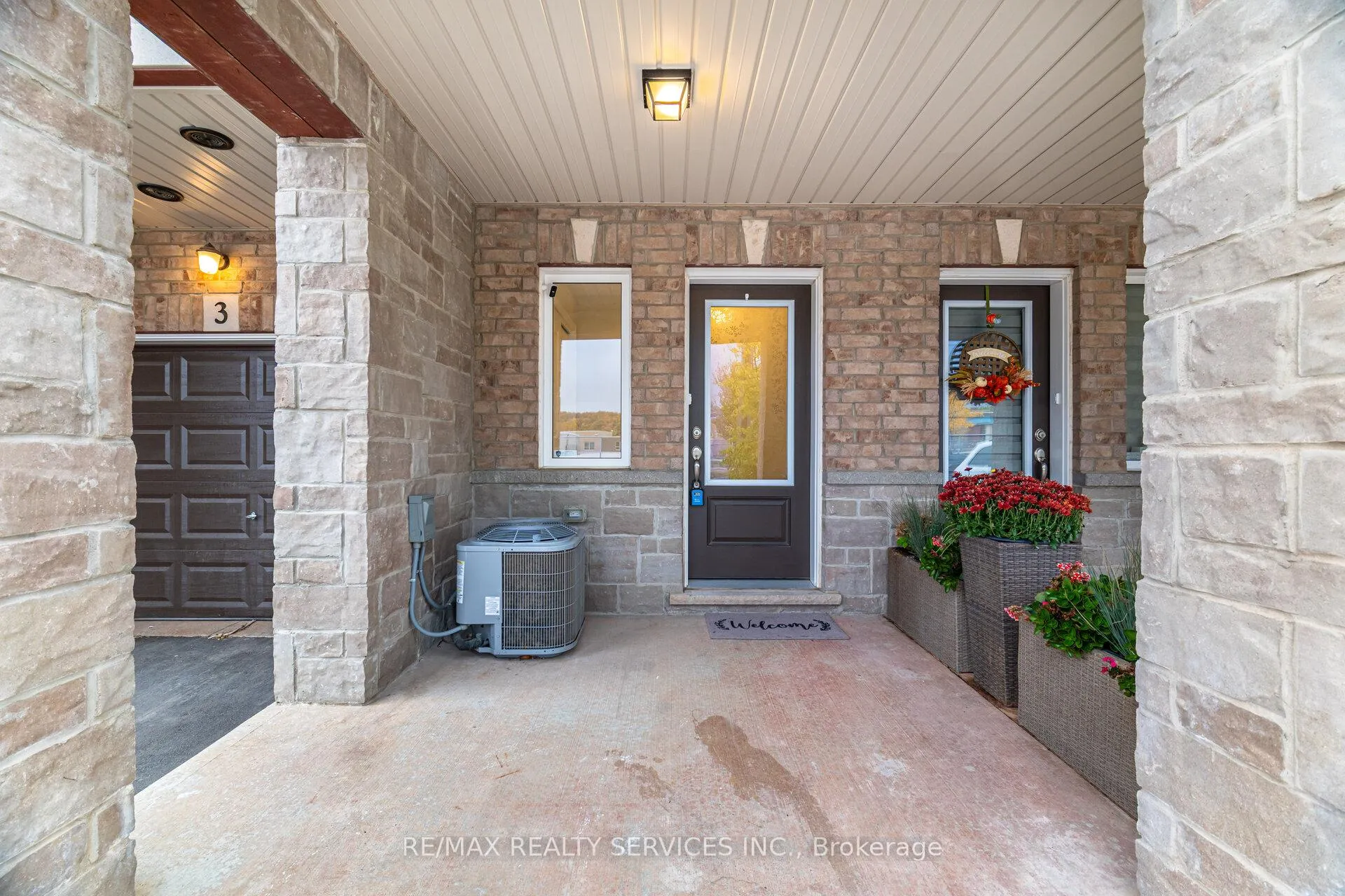 Photo 6 of Unit 3, 40 Zinfandel Drive, Hamilton, Stoney Creek — HOMEH