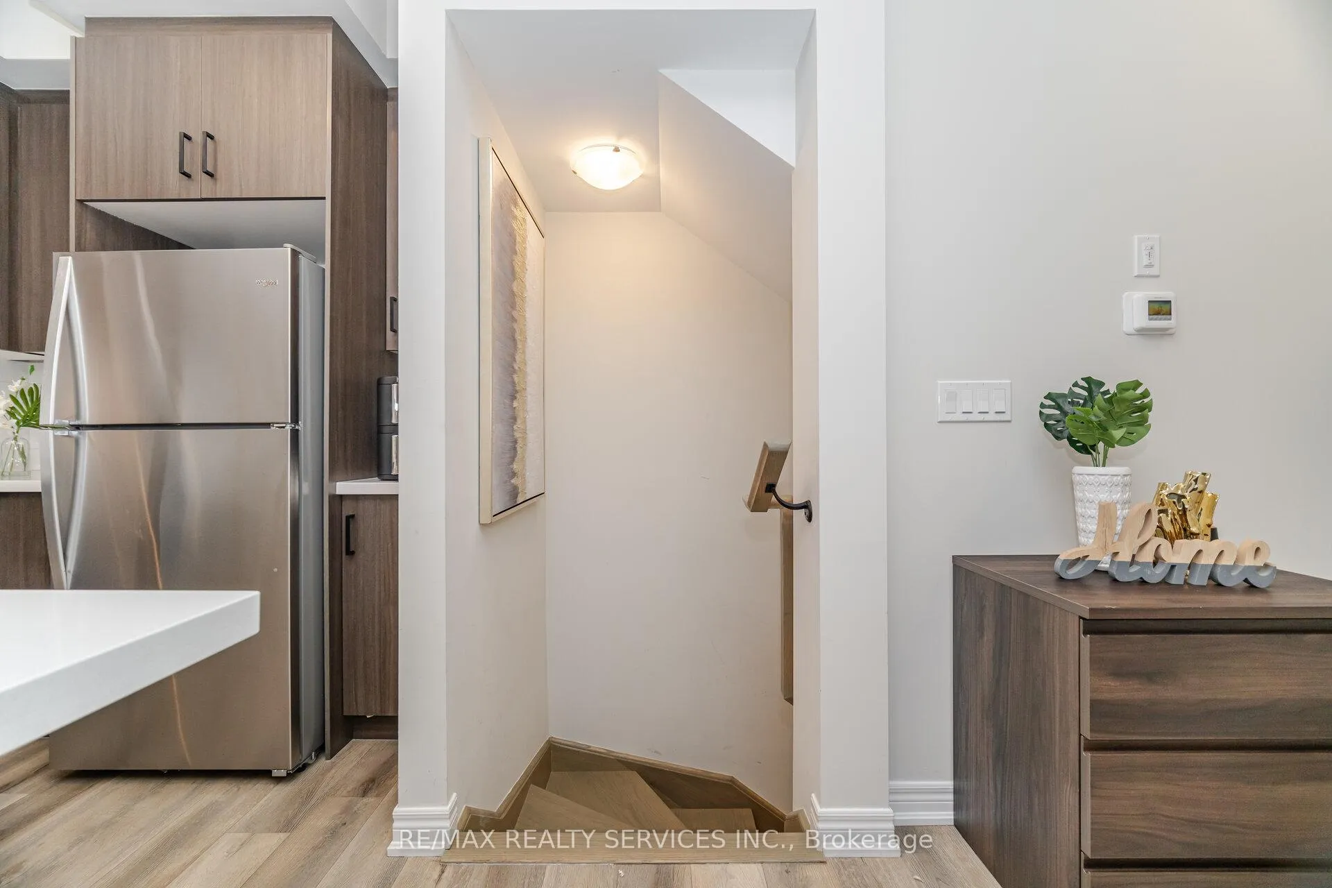 Photo 9 of Unit 3, 40 Zinfandel Drive, Hamilton, Stoney Creek — HOMEH