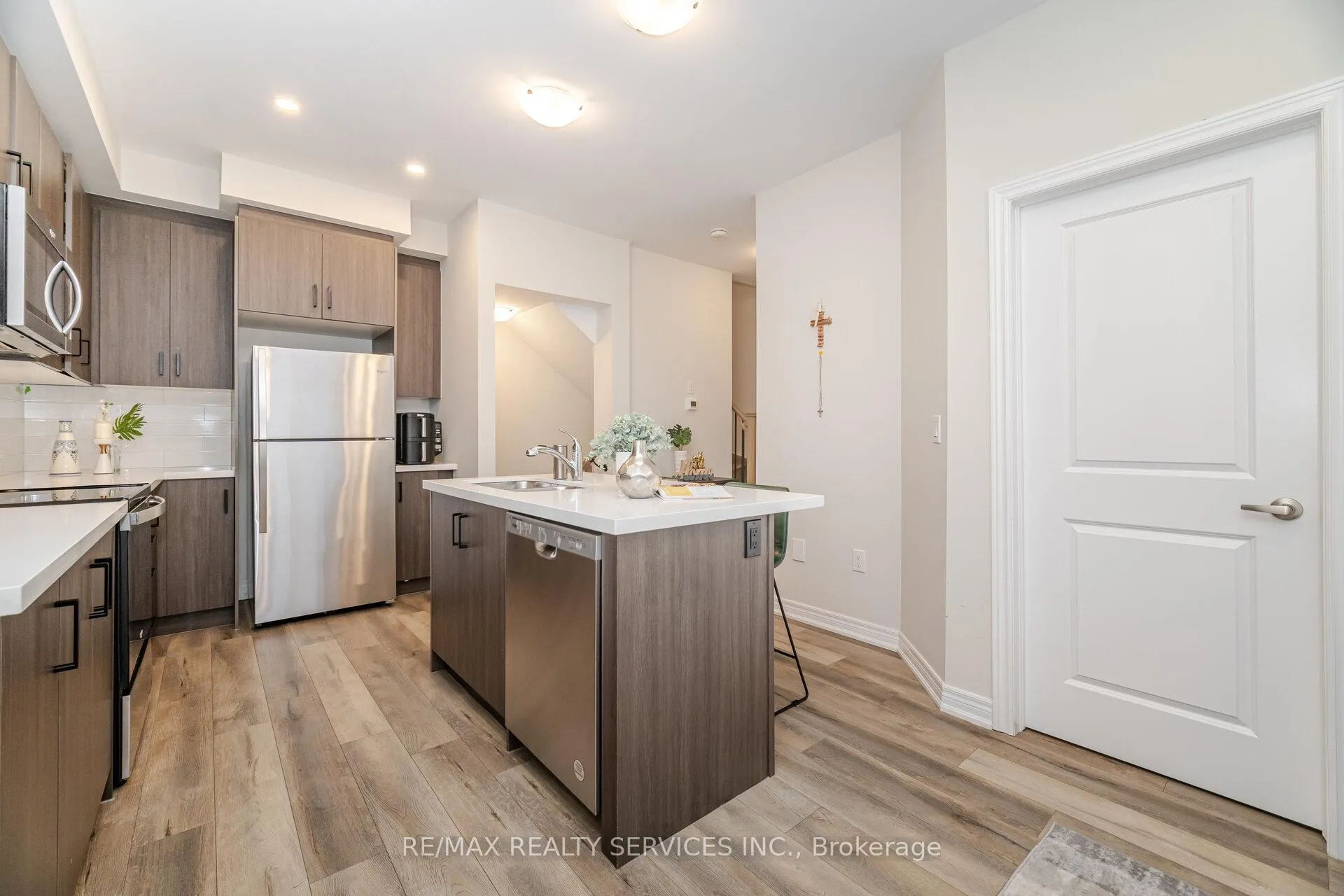 Photo 10 of Unit 3, 40 Zinfandel Drive, Hamilton, Stoney Creek — HOMEH