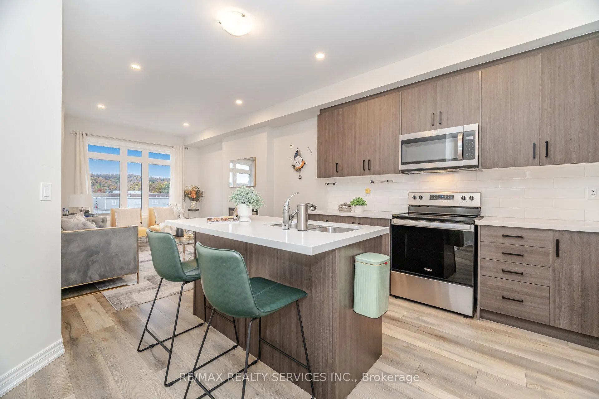 Photo 11 of Unit 3, 40 Zinfandel Drive, Hamilton, Stoney Creek — HOMEH