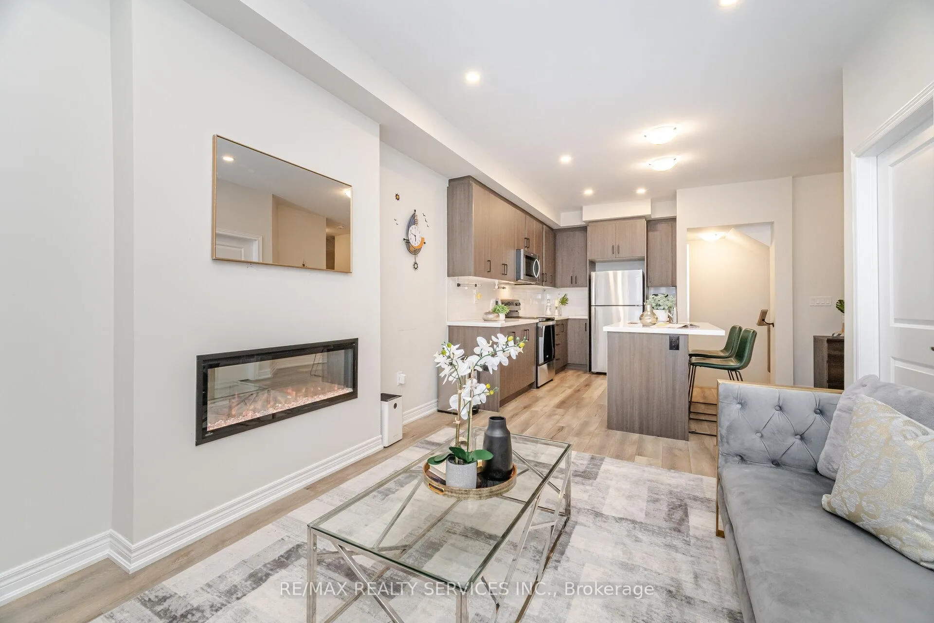Photo 17 of Unit 3, 40 Zinfandel Drive, Hamilton, Stoney Creek — HOMEH