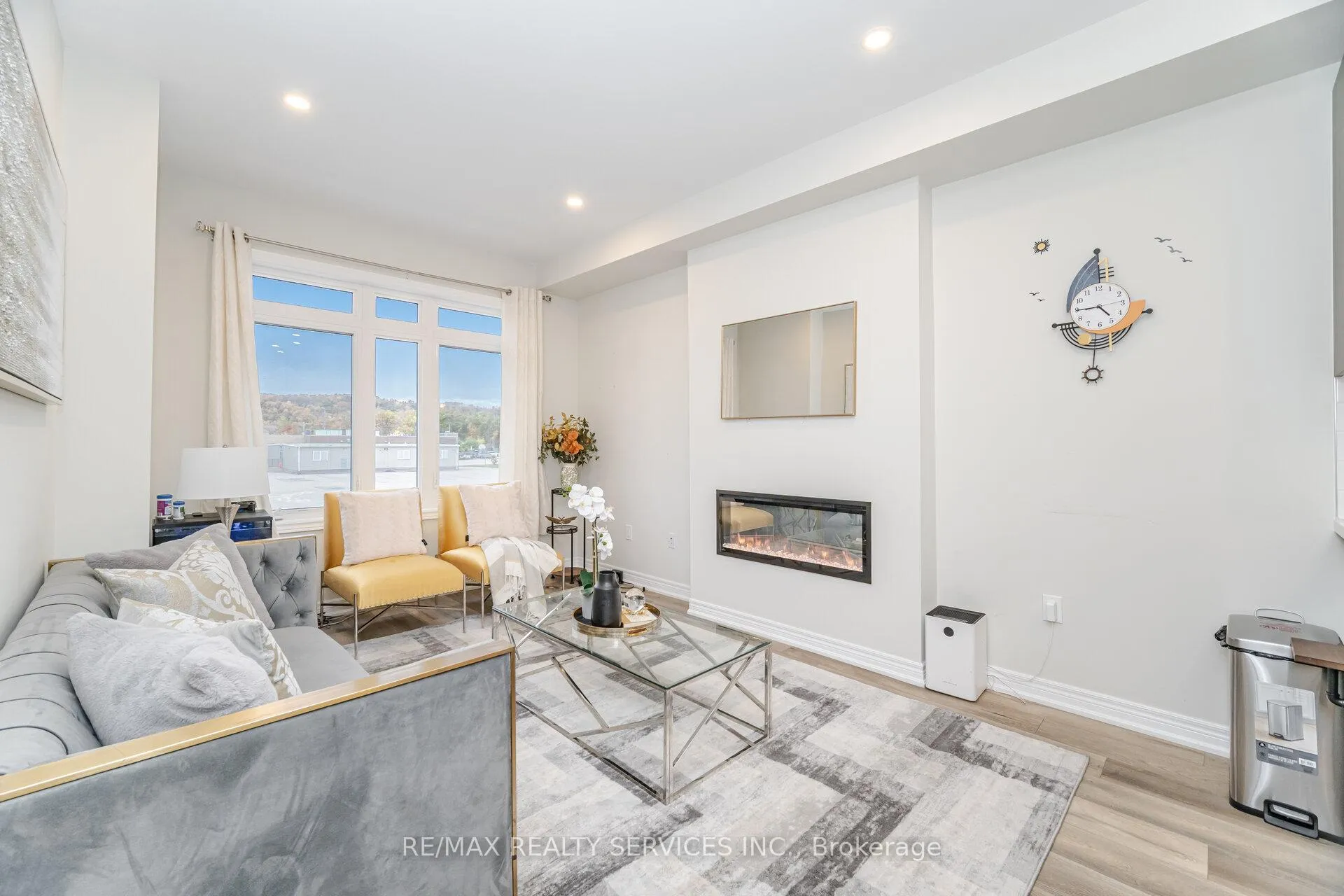 Photo 18 of Unit 3, 40 Zinfandel Drive, Hamilton, Stoney Creek — HOMEH