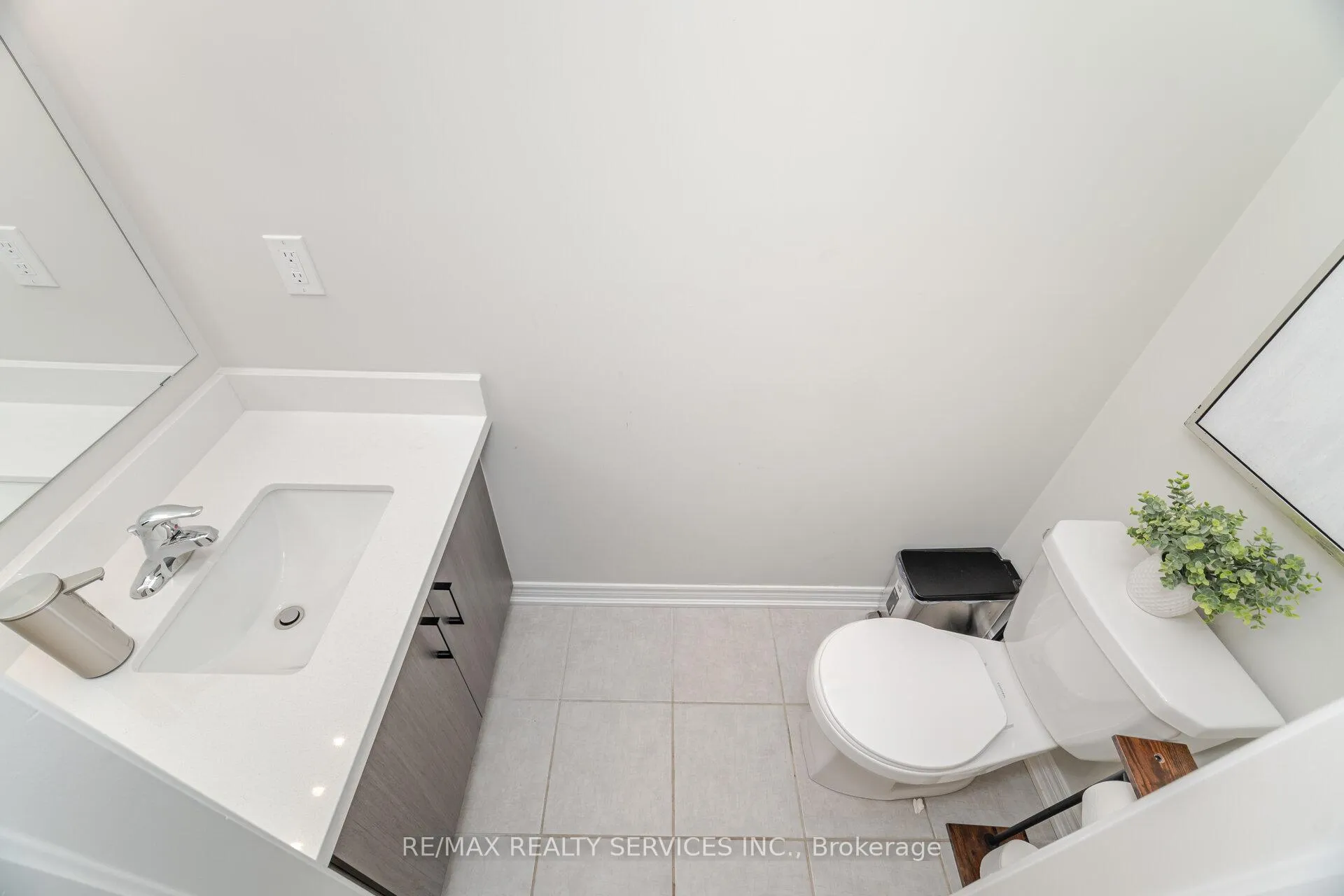 Photo 25 of Unit 3, 40 Zinfandel Drive, Hamilton, Stoney Creek — HOMEH