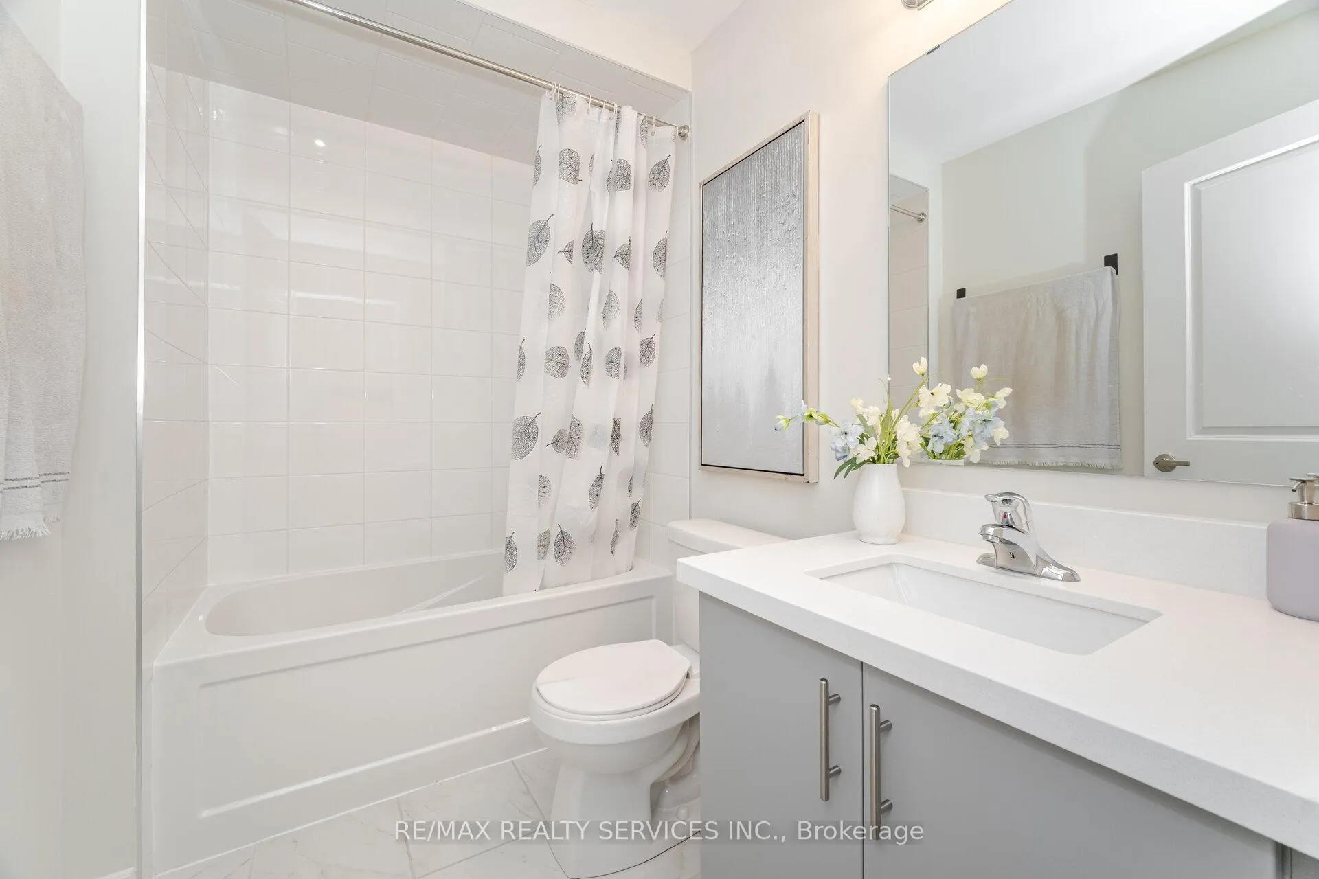 Photo 38 of Unit 3, 40 Zinfandel Drive, Hamilton, Stoney Creek — HOMEH