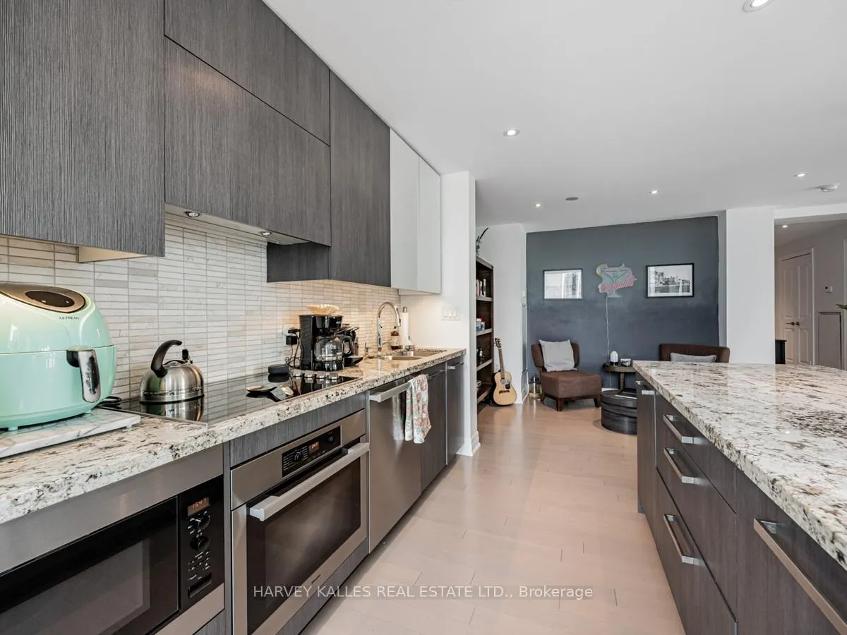Photo 9 of Unit 1205, 8 The Esplanade, Toronto, Waterfront Communities — HOMEH