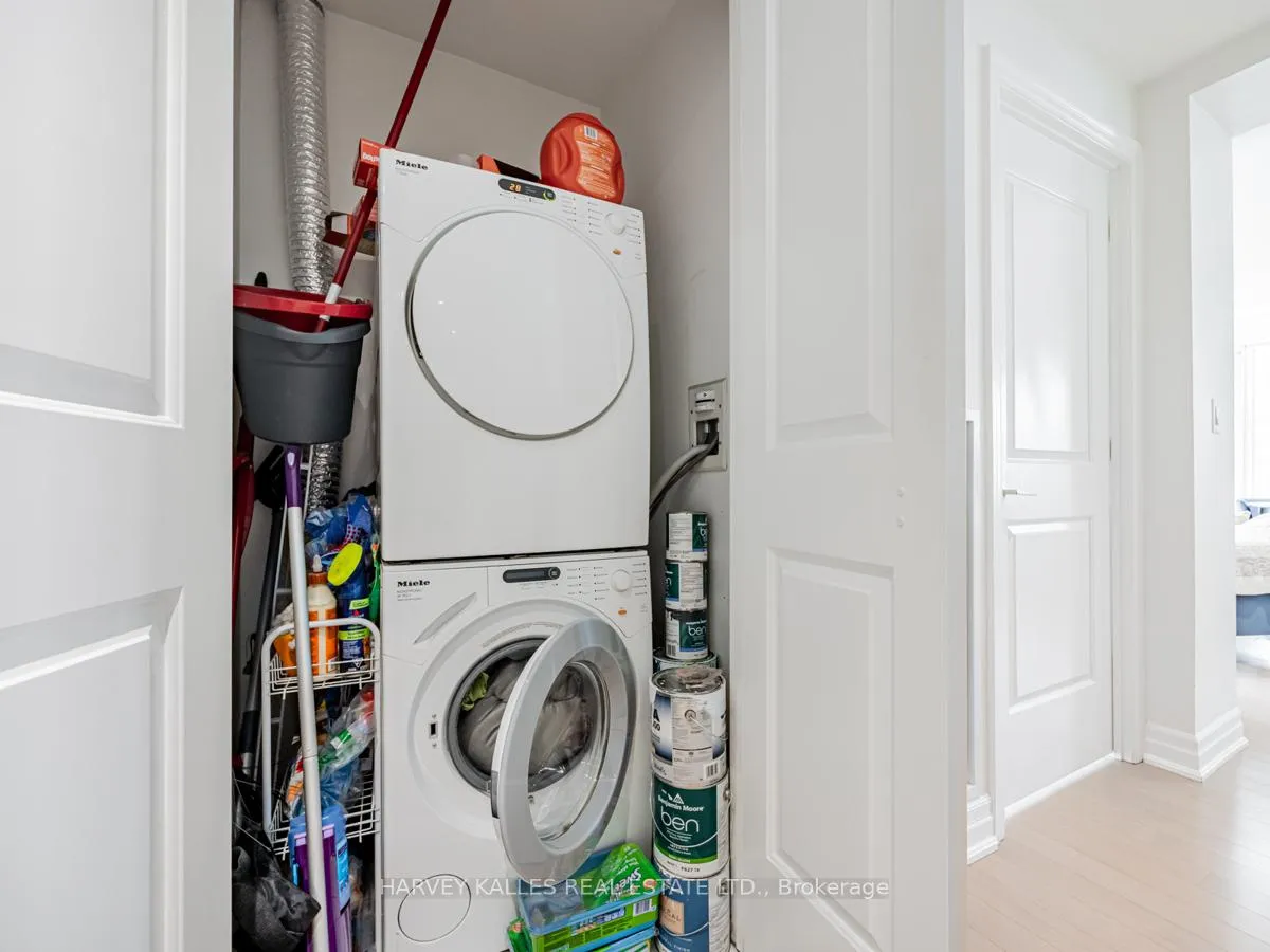 Photo 22 of Unit 1205, 8 The Esplanade, Toronto, Waterfront Communities — HOMEH