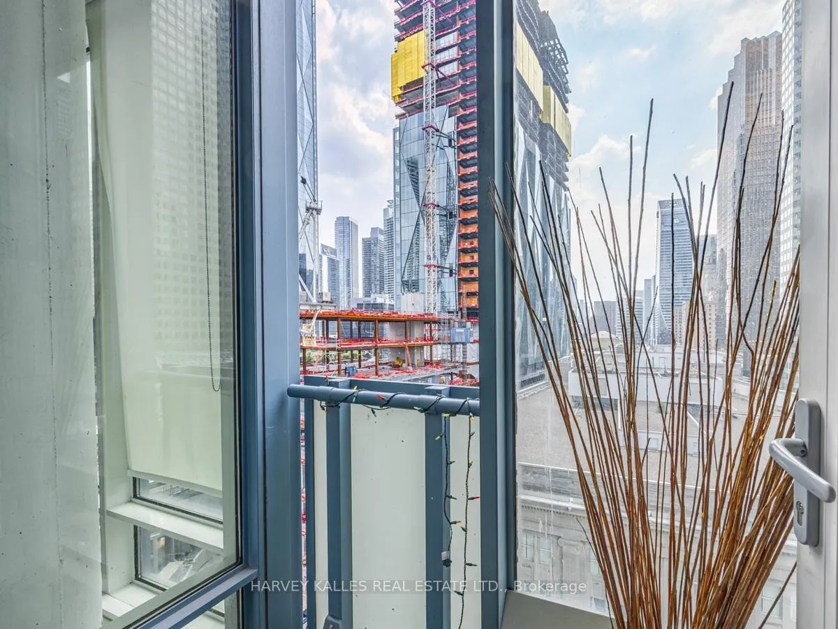 Photo 26 of Unit 1205, 8 The Esplanade, Toronto, Waterfront Communities — HOMEH