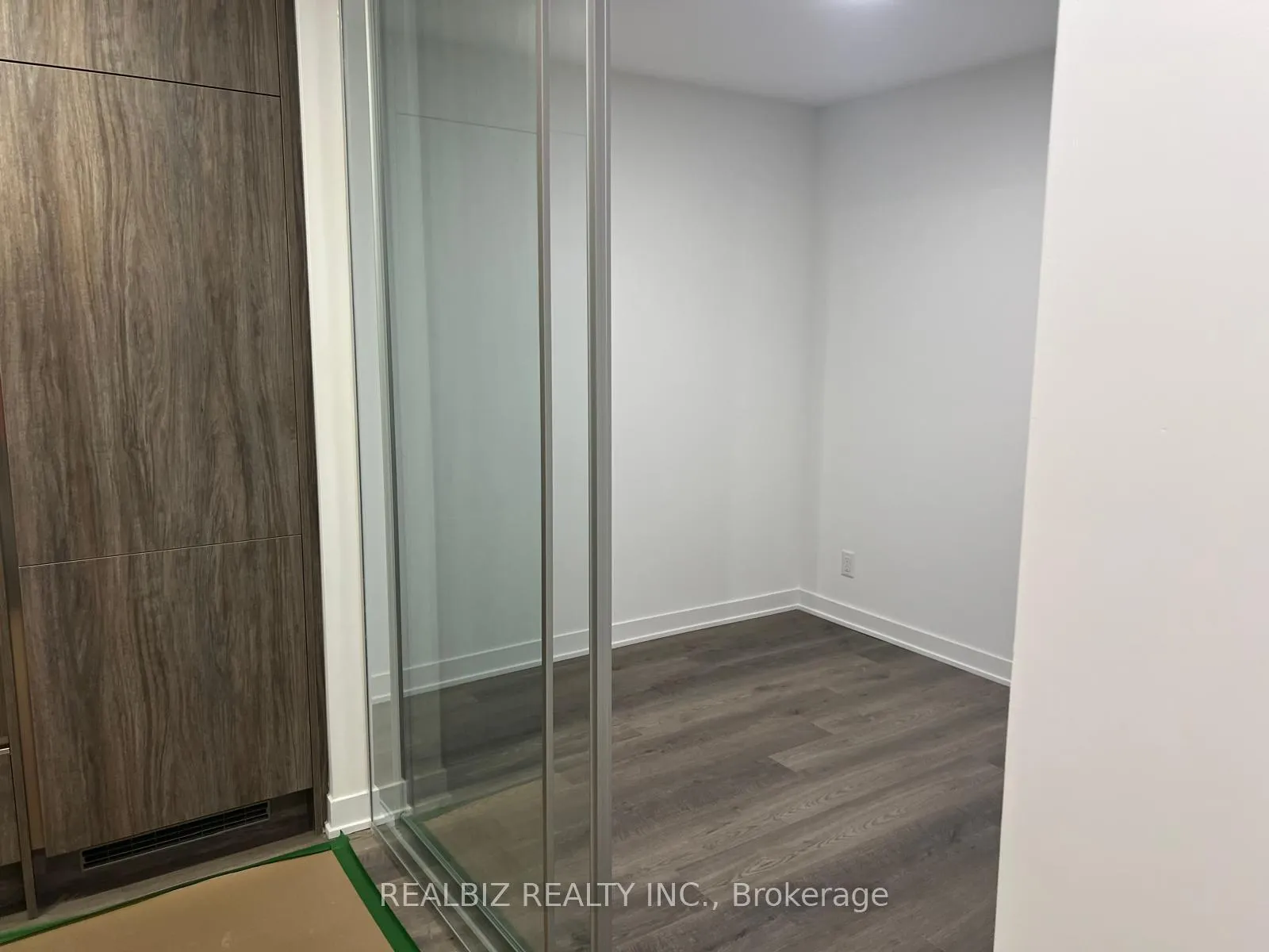 Photo 4 of Unit 1003, 180 Front Street, Toronto, Moss Park — HOMEH