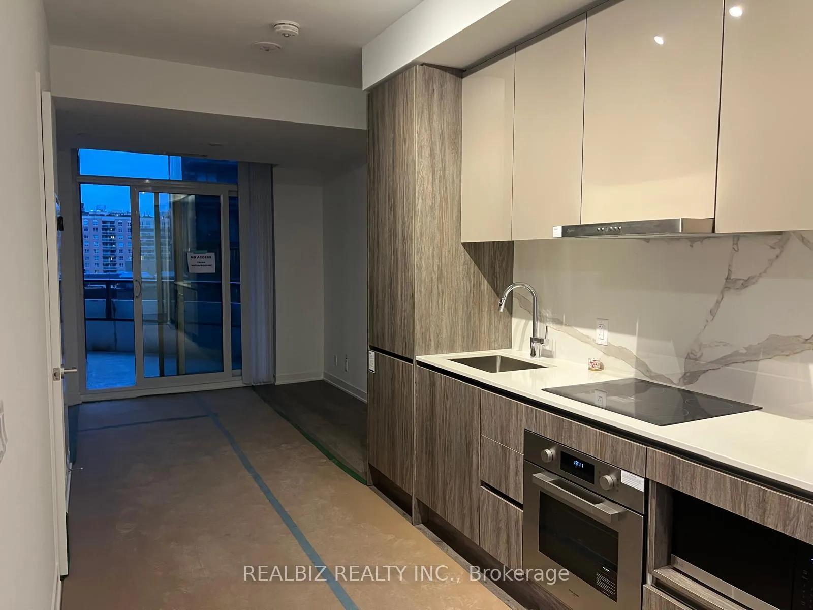 Photo 6 of Unit 1003, 180 Front Street, Toronto, Moss Park — HOMEH