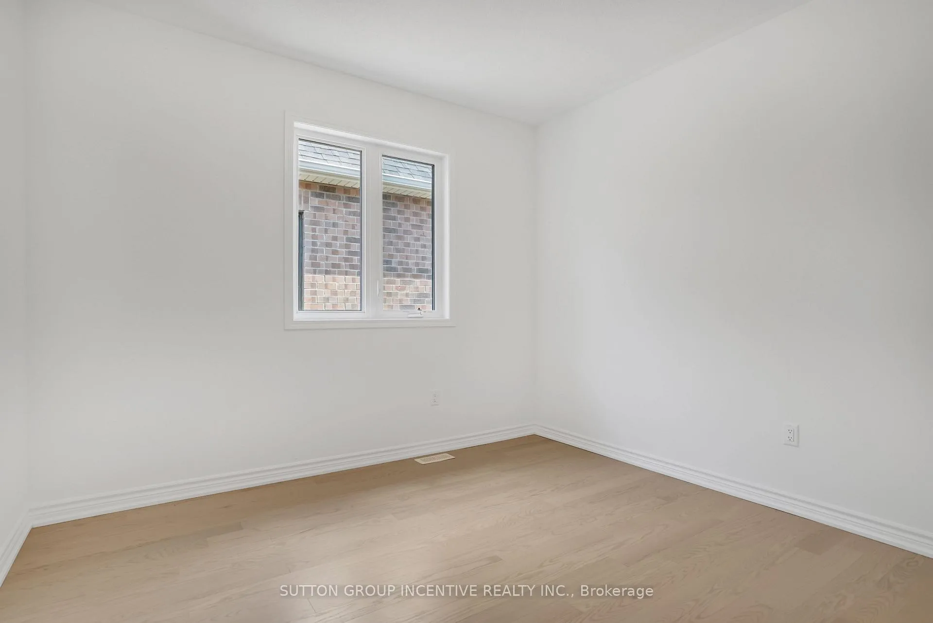 Photo 6 of Unit UPPER, 59 Suzuki Street, Barrie, Rural Barrie Southeast — HOMEH