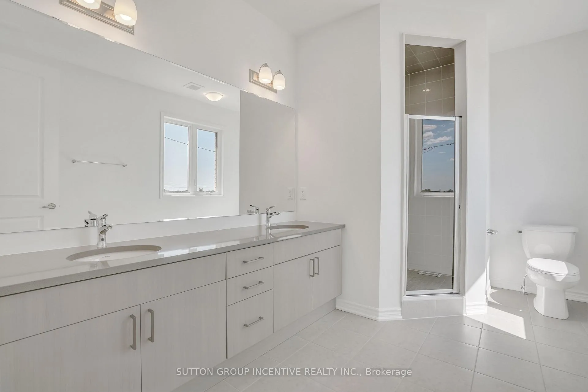 Photo 15 of Unit UPPER, 59 Suzuki Street, Barrie, Rural Barrie Southeast — HOMEH