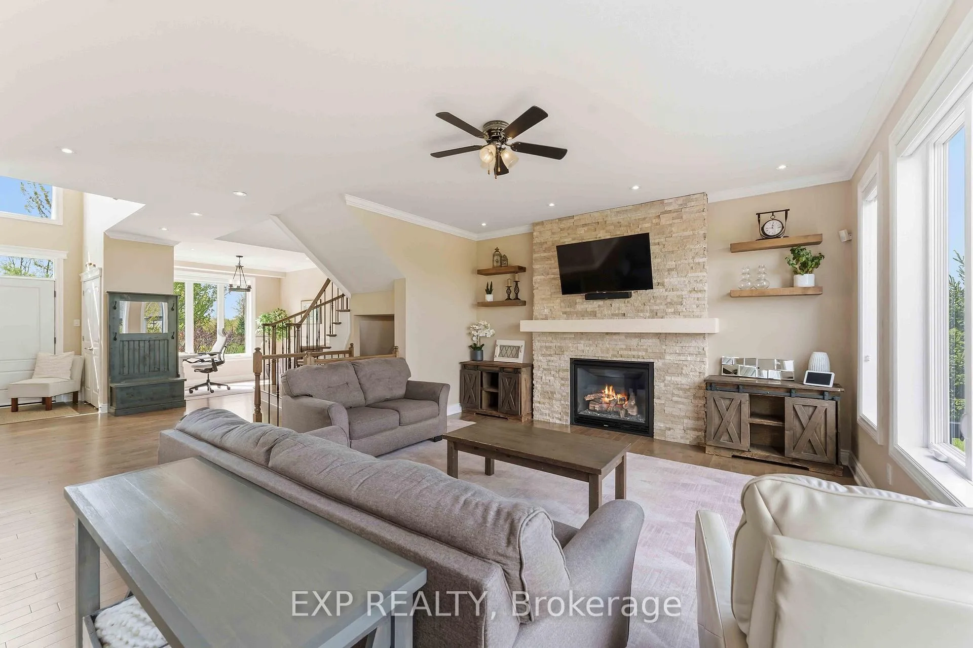 Photo 13 of 7025 Still Meadow Way, Ottawa, Greely — HOMEH
