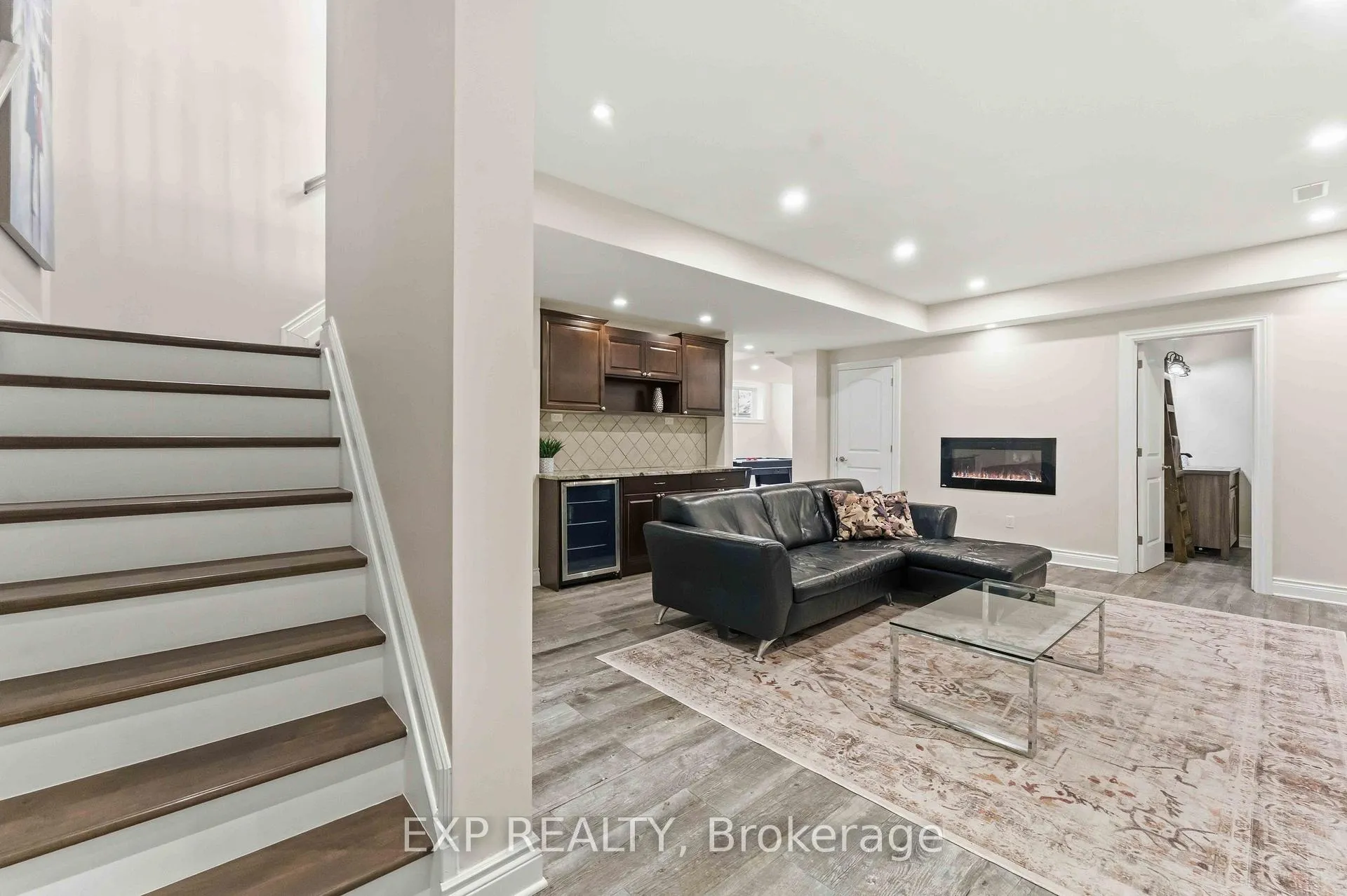 Photo 39 of 7025 Still Meadow Way, Ottawa, Greely — HOMEH