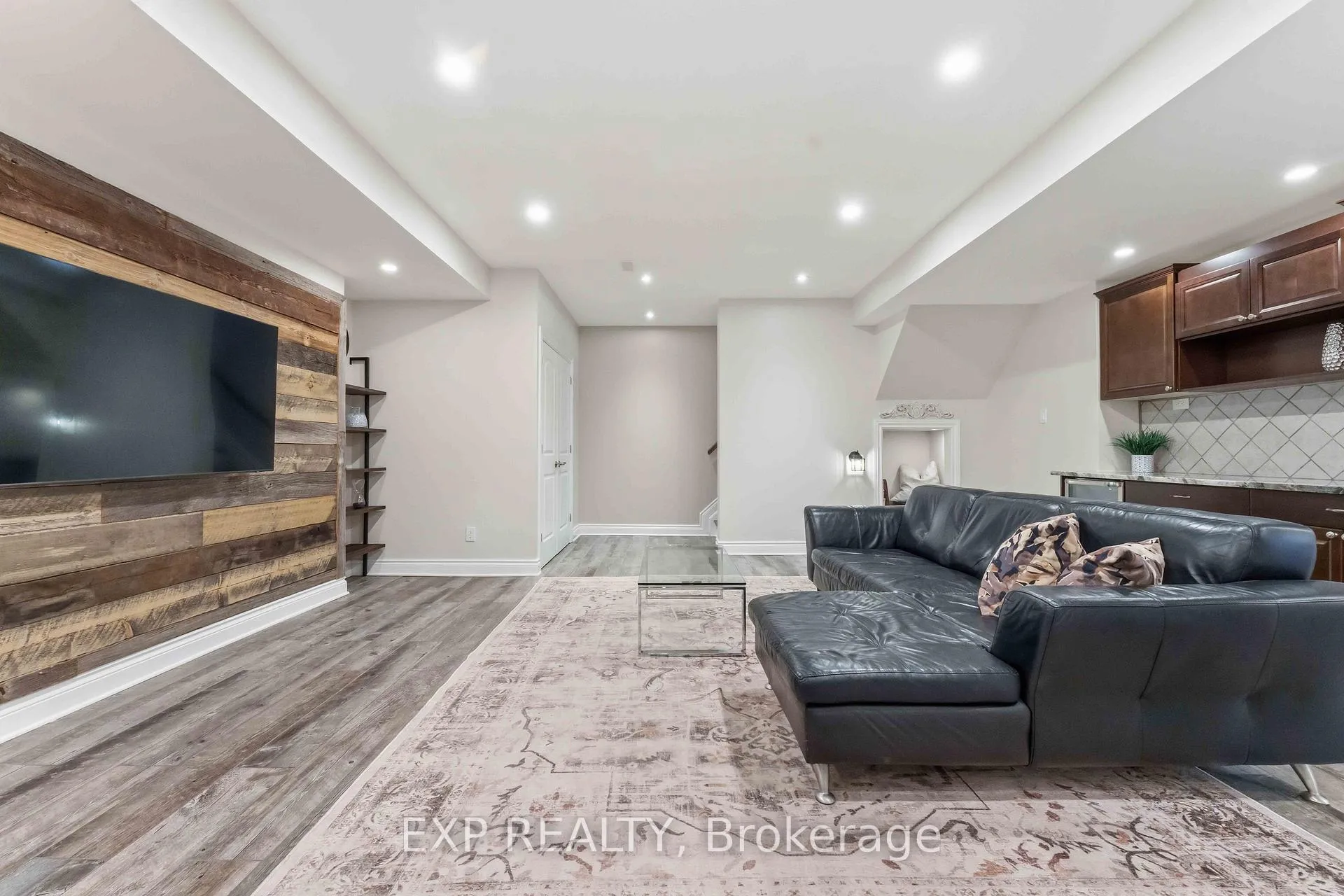 Photo 40 of 7025 Still Meadow Way, Ottawa, Greely — HOMEH