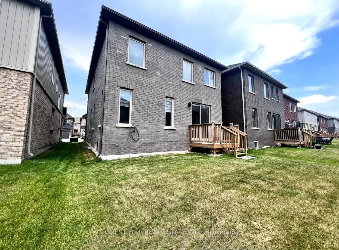 Photo 37 of 48 Copperhill Heights, Barrie, Rural Barrie Southeast — HOMEH