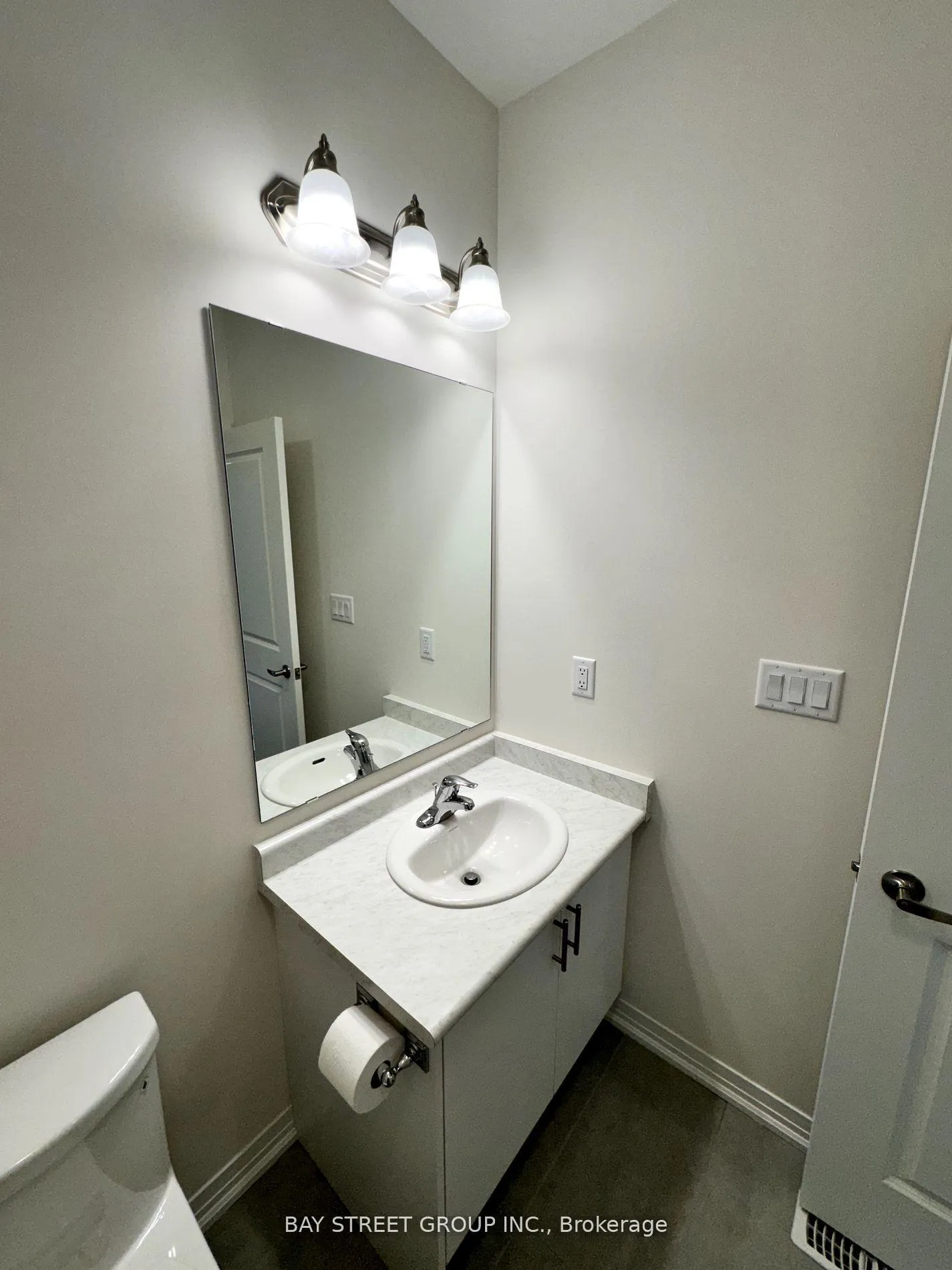 Photo 6 of 1193 Marathon Avenue, Pickering, Rural Pickering — HOMEH