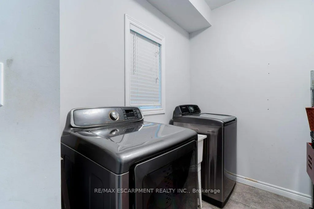 Photo 7 of Unit MAIN, 85 Showcase Drive, Hamilton, Stoney Creek — HOMEH