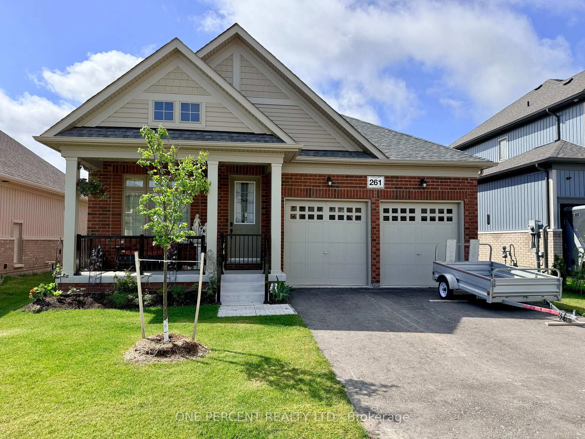 Photo 1 of 261 Wilcox Drive, Clearview, Stayner — HOMEH