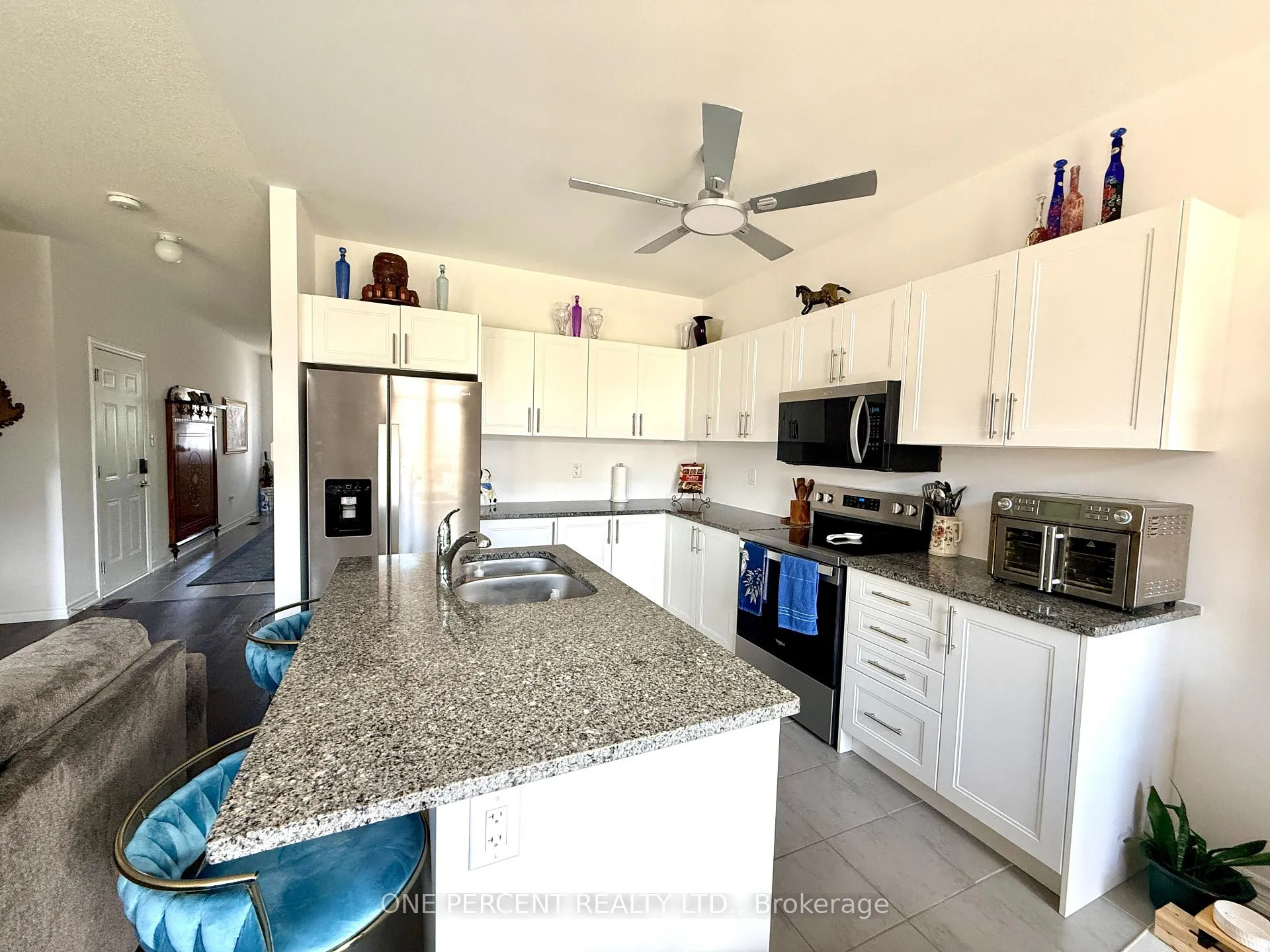 Photo 5 of 261 Wilcox Drive, Clearview, Stayner — HOMEH