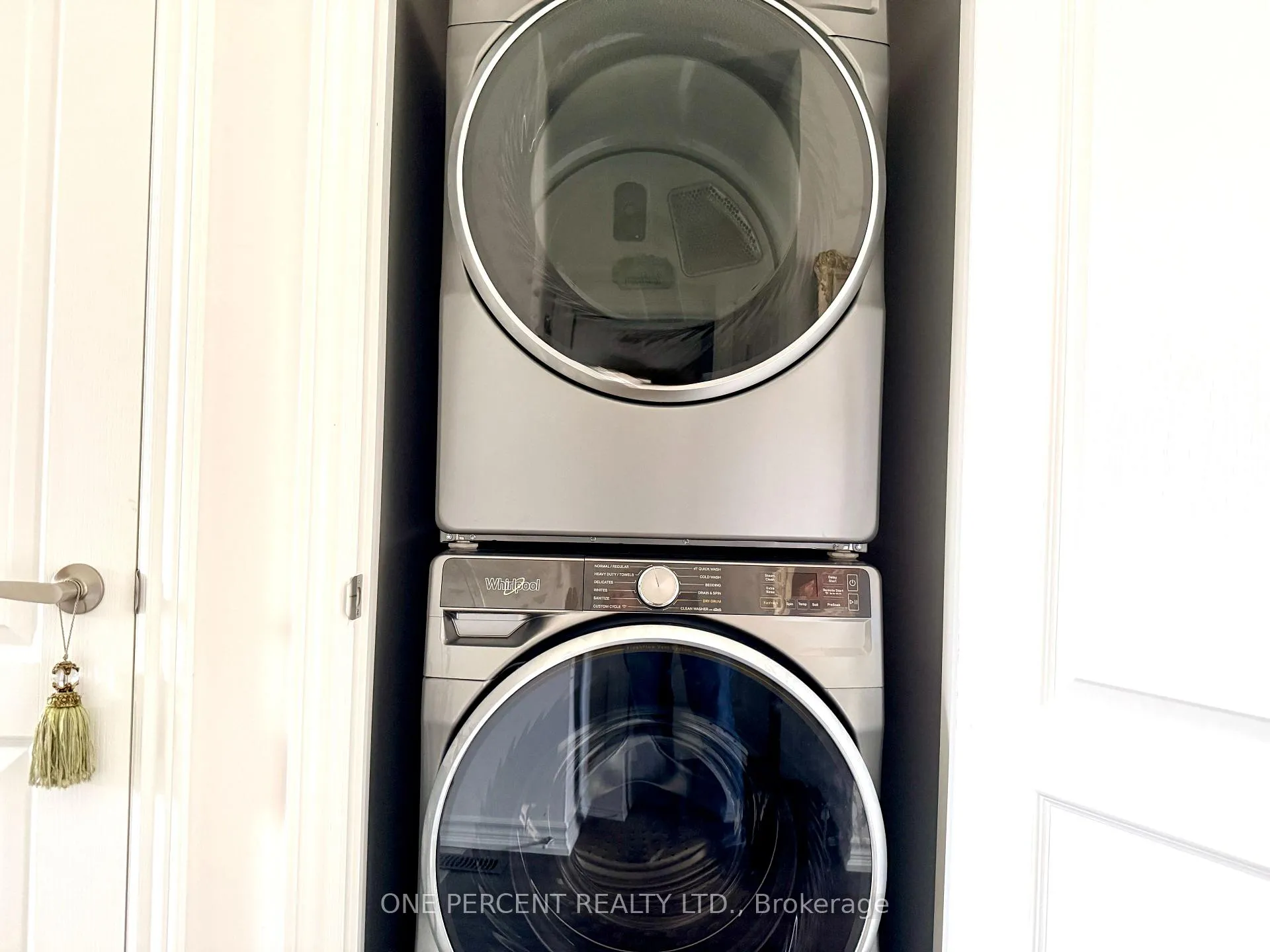 Photo 12 of 261 Wilcox Drive, Clearview, Stayner — HOMEH