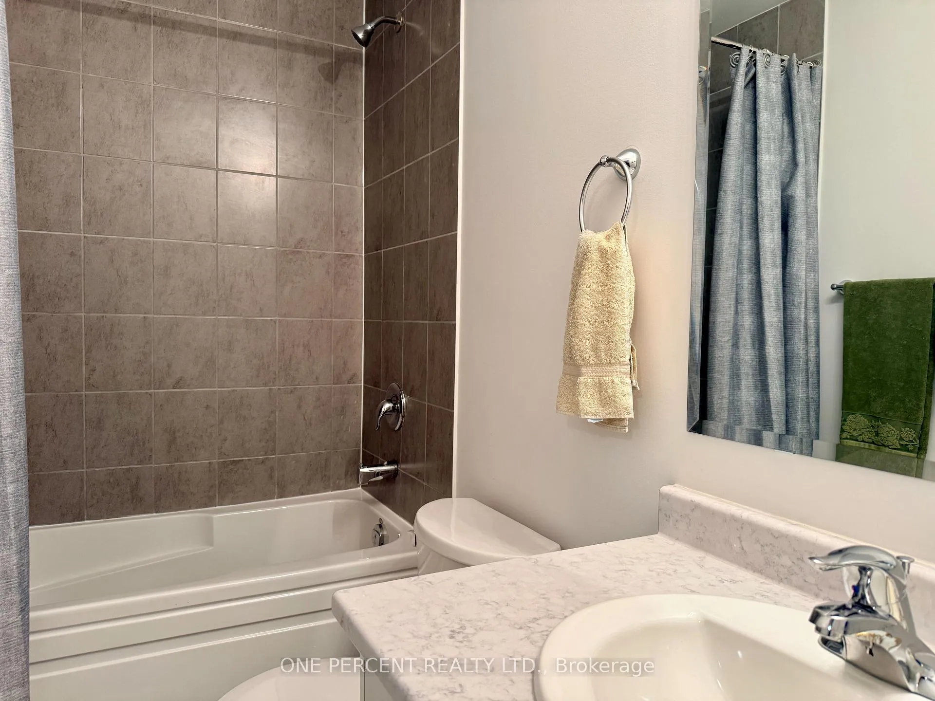 Photo 15 of 261 Wilcox Drive, Clearview, Stayner — HOMEH