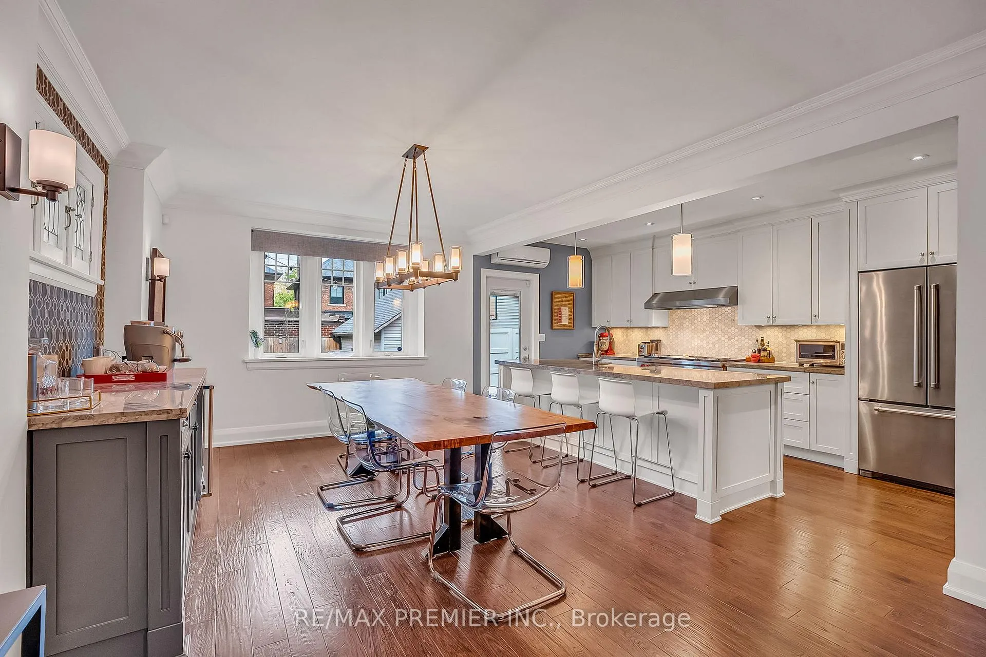 Photo 11 of 75 Rivercrest Road, Toronto, Lambton Baby Point — HOMEH