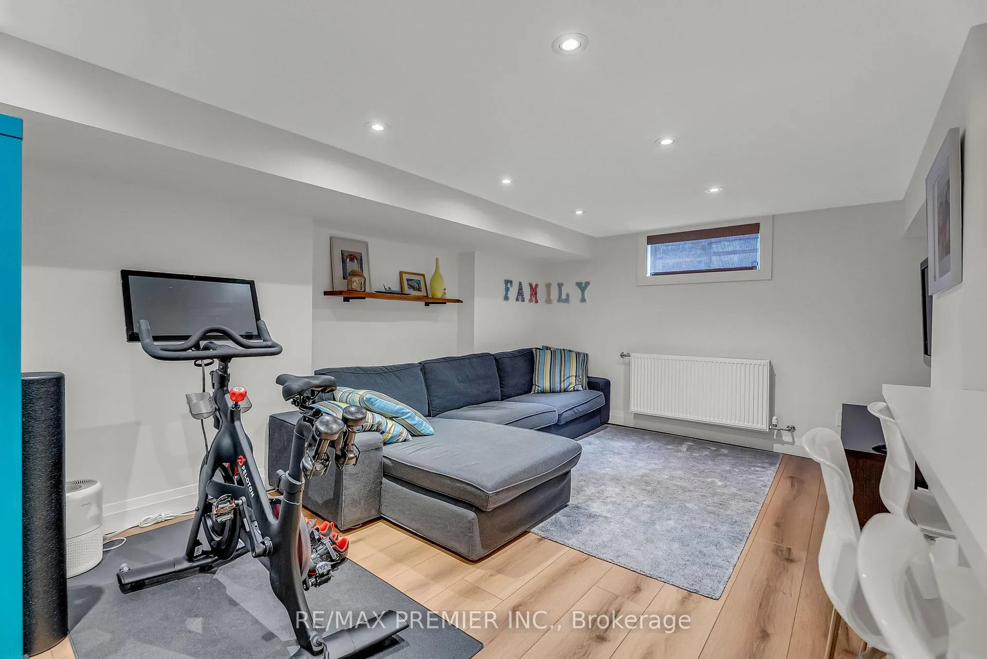 Photo 34 of 75 Rivercrest Road, Toronto, Lambton Baby Point — HOMEH