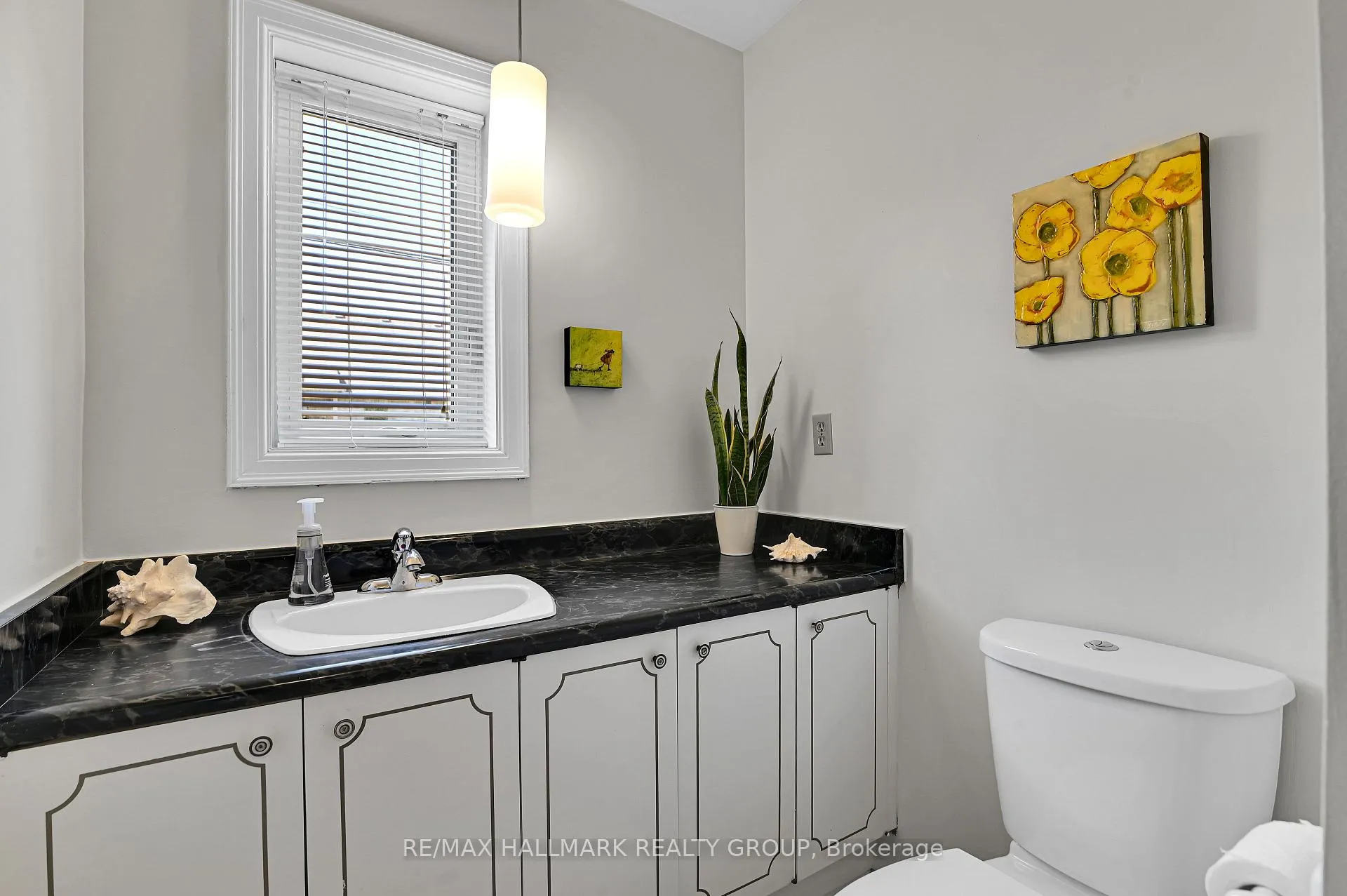 Photo 13 of 401 Richardson Avenue, Ottawa, Woodroffe — HOMEH